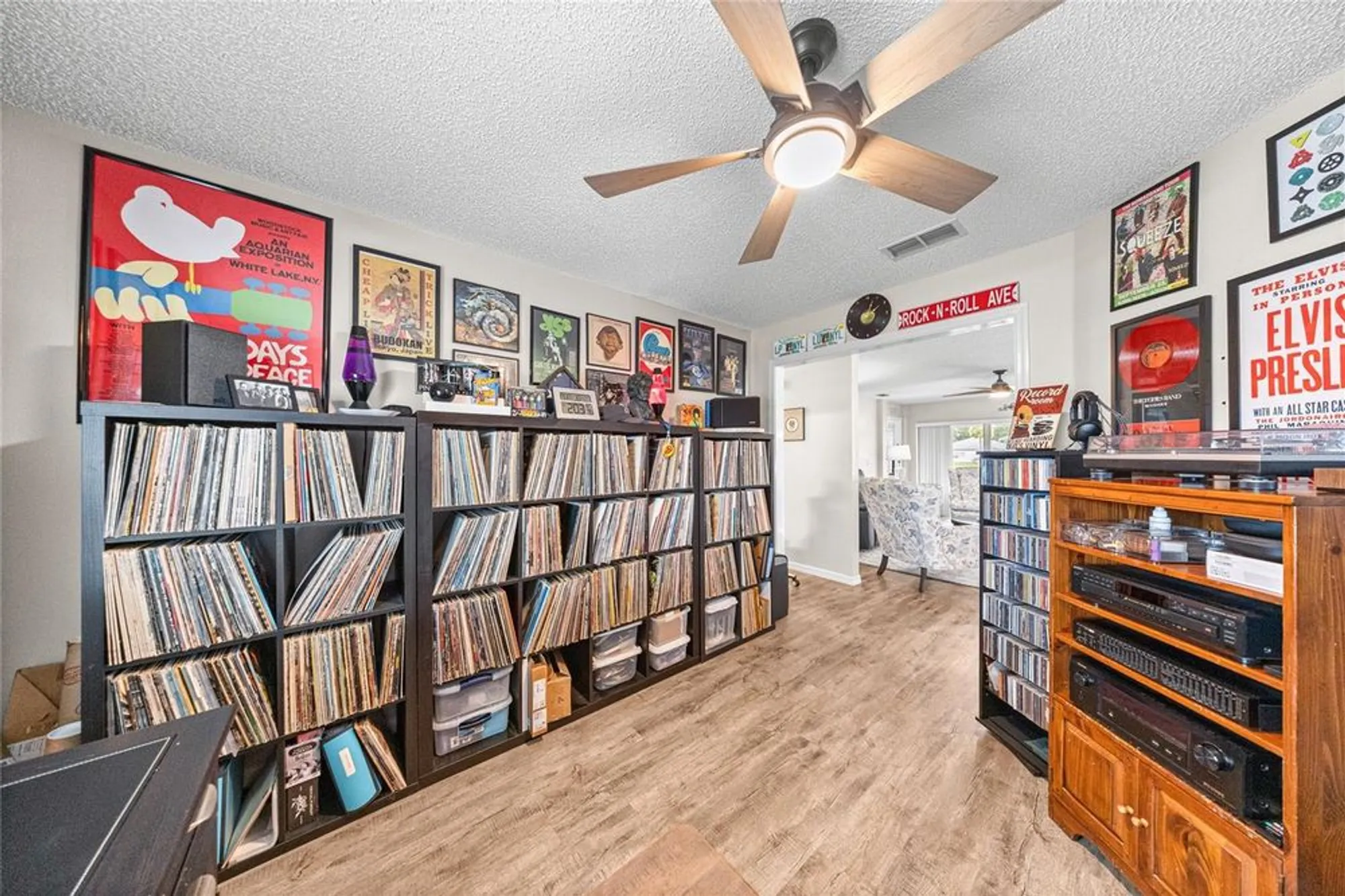 Property Slideshow image 17 of 27 | 9482 sw 93rd loop, Ocala, FL, 34481