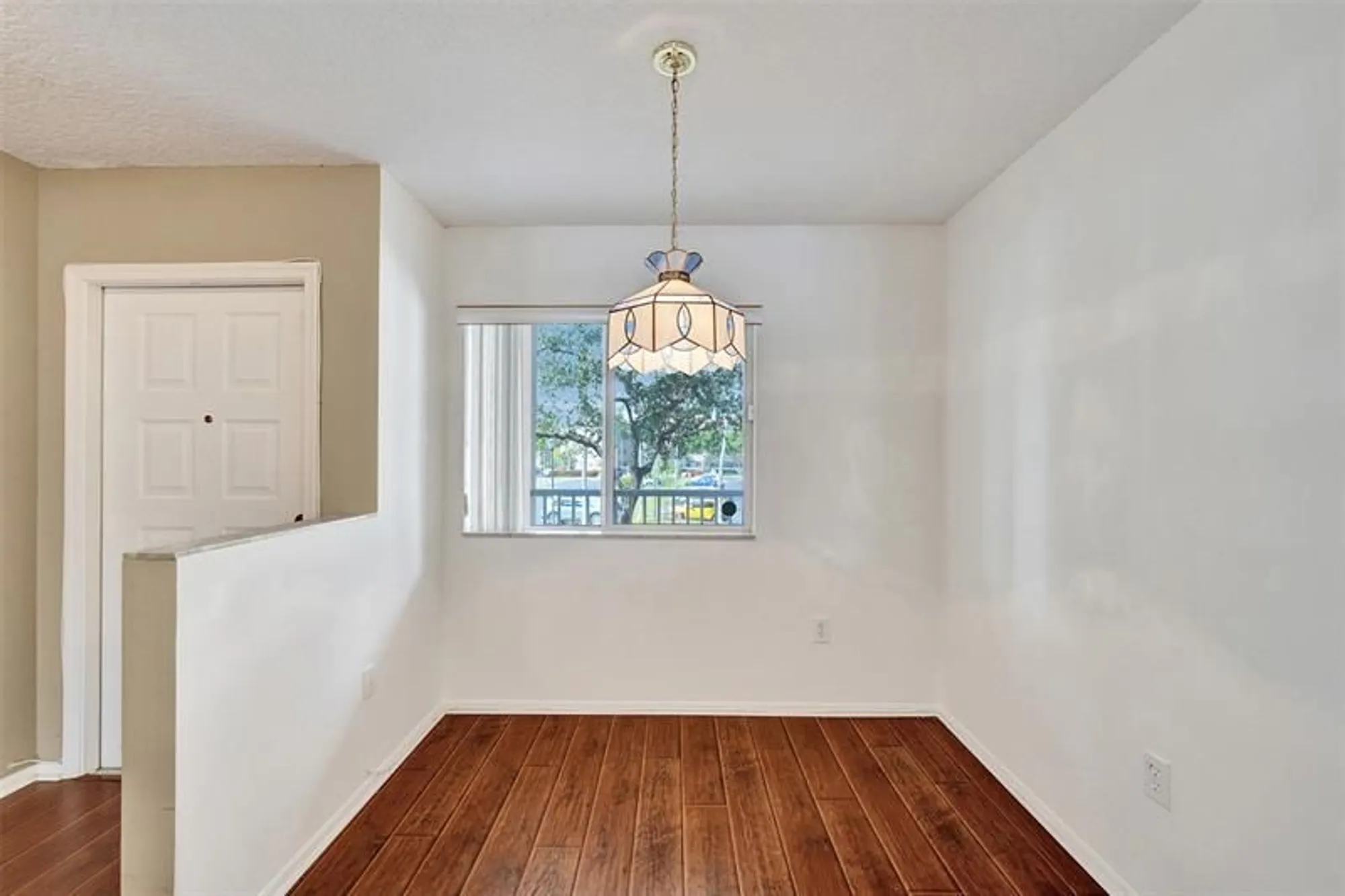 Property Slideshow image 6 of 69 | 9563 weldon cir apt d212, Fort Lauderdale, FL, 33321