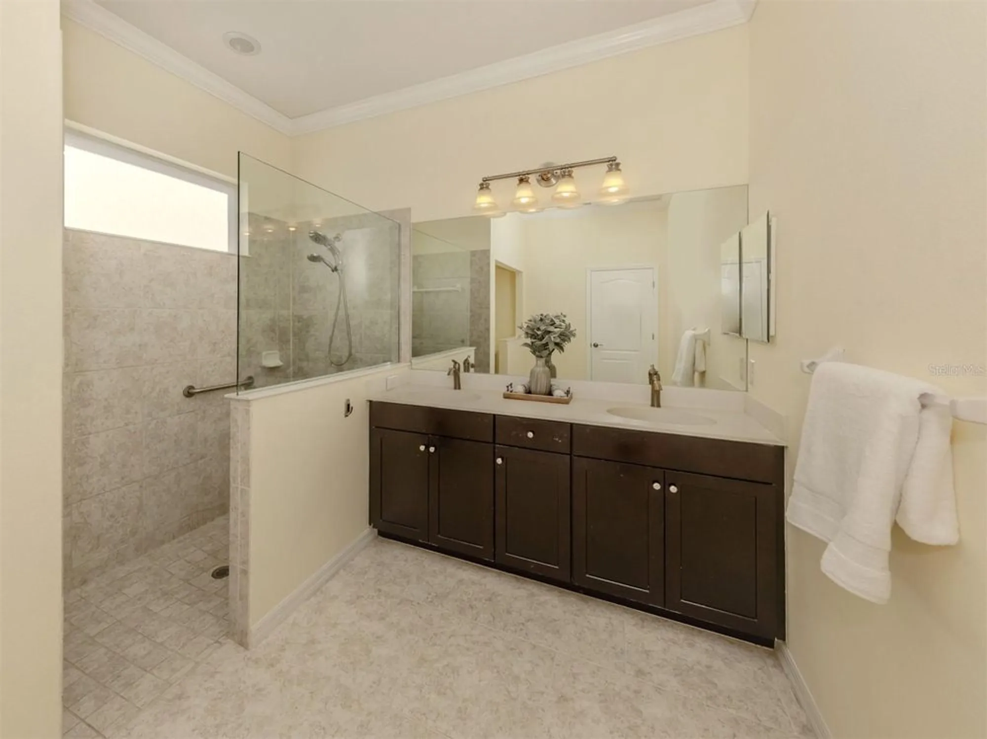Property Slideshow image 18 of 34 | 10768 trophy dr, Englewood, FL, 34223