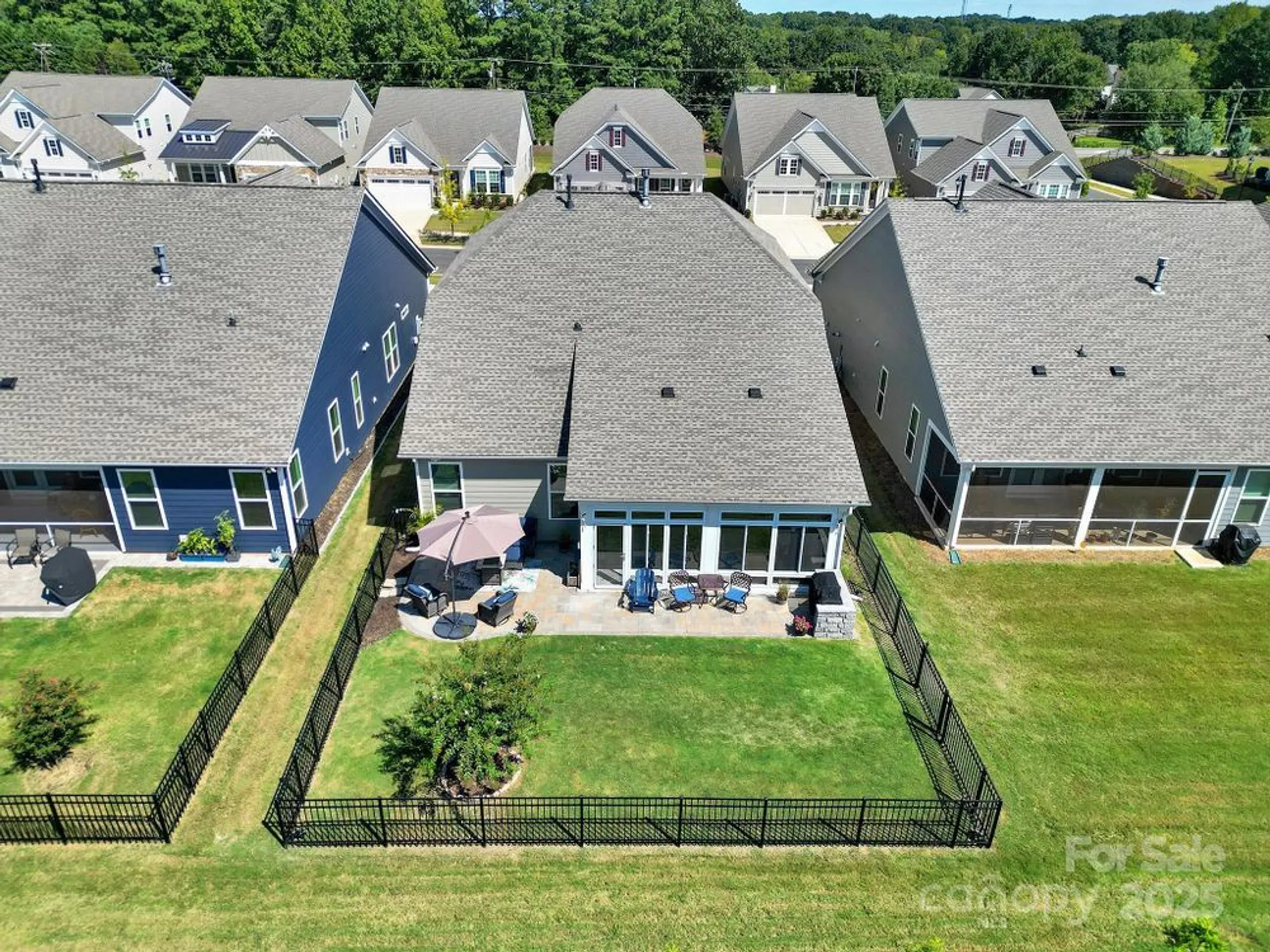 Property Slideshow image 36 of 48 | 10313 superb ln, Charlotte, NC, 28215