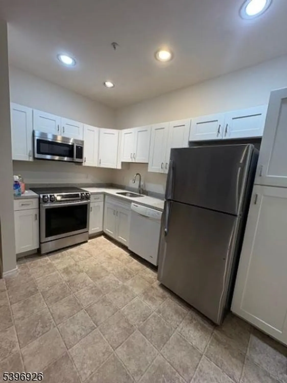 Property Slideshow image 9 of 23 | 6119 richmond rd # 119, West Milford, NJ, 07480