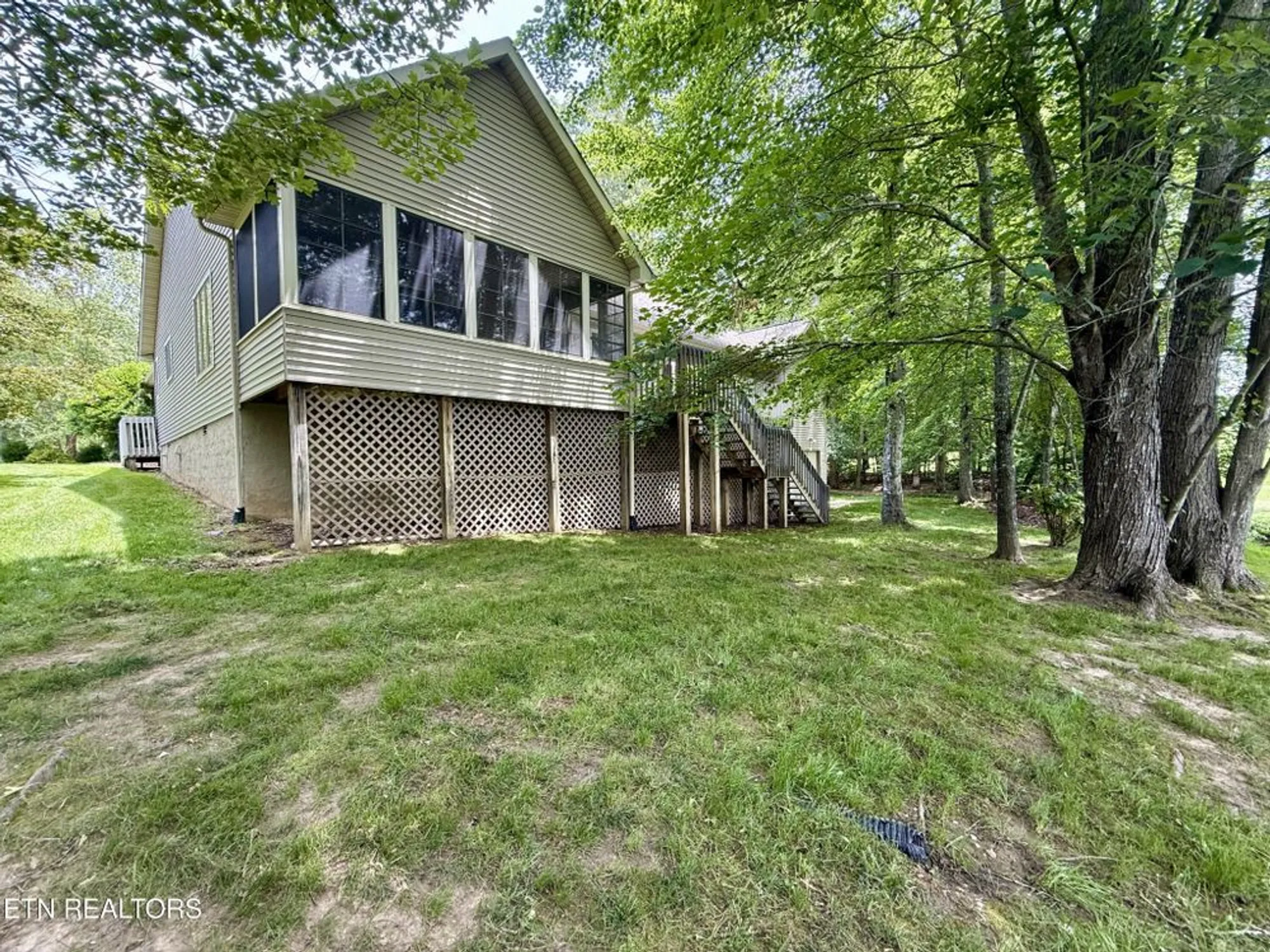 Property Slideshow image 44 of 55 | 17 kenwood ct, Crossville, TN, 38558