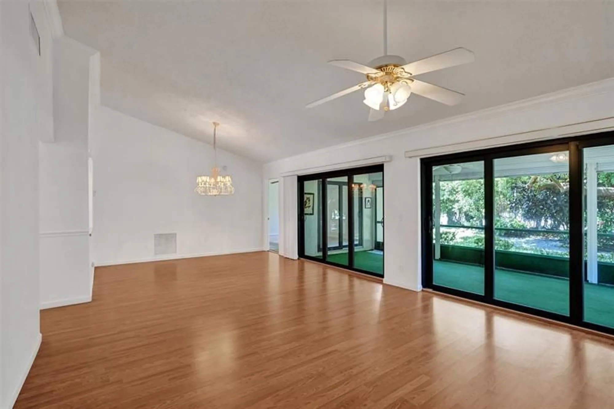 Property Slideshow image 12 of 85 | 2261 sw 15th pl, Deerfield Beach, FL, 33442
