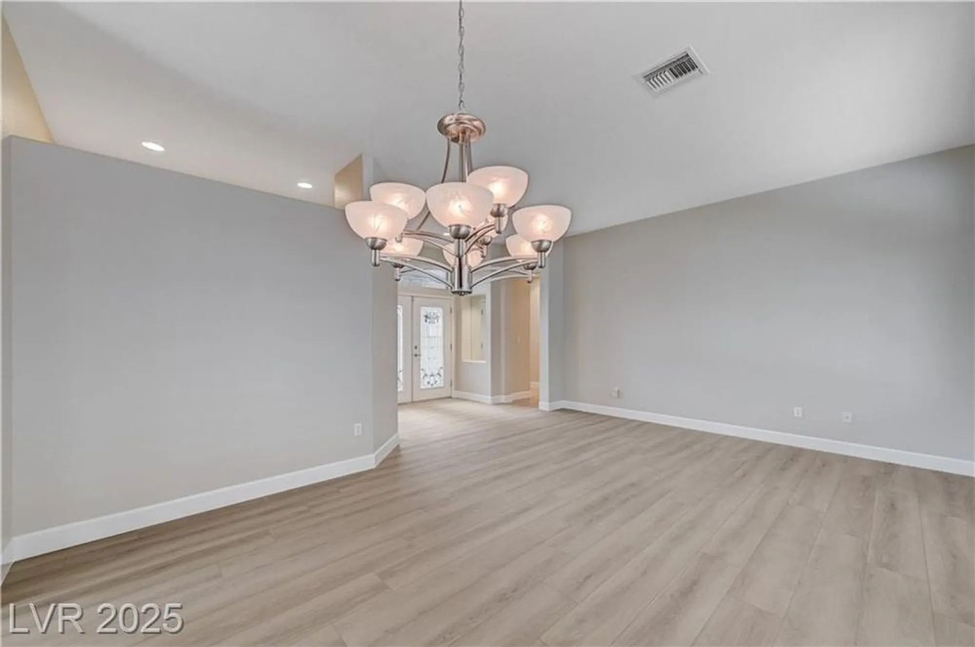 Property Slideshow image 7 of 77 | 2801 byron dr, Las Vegas, NV, 89134