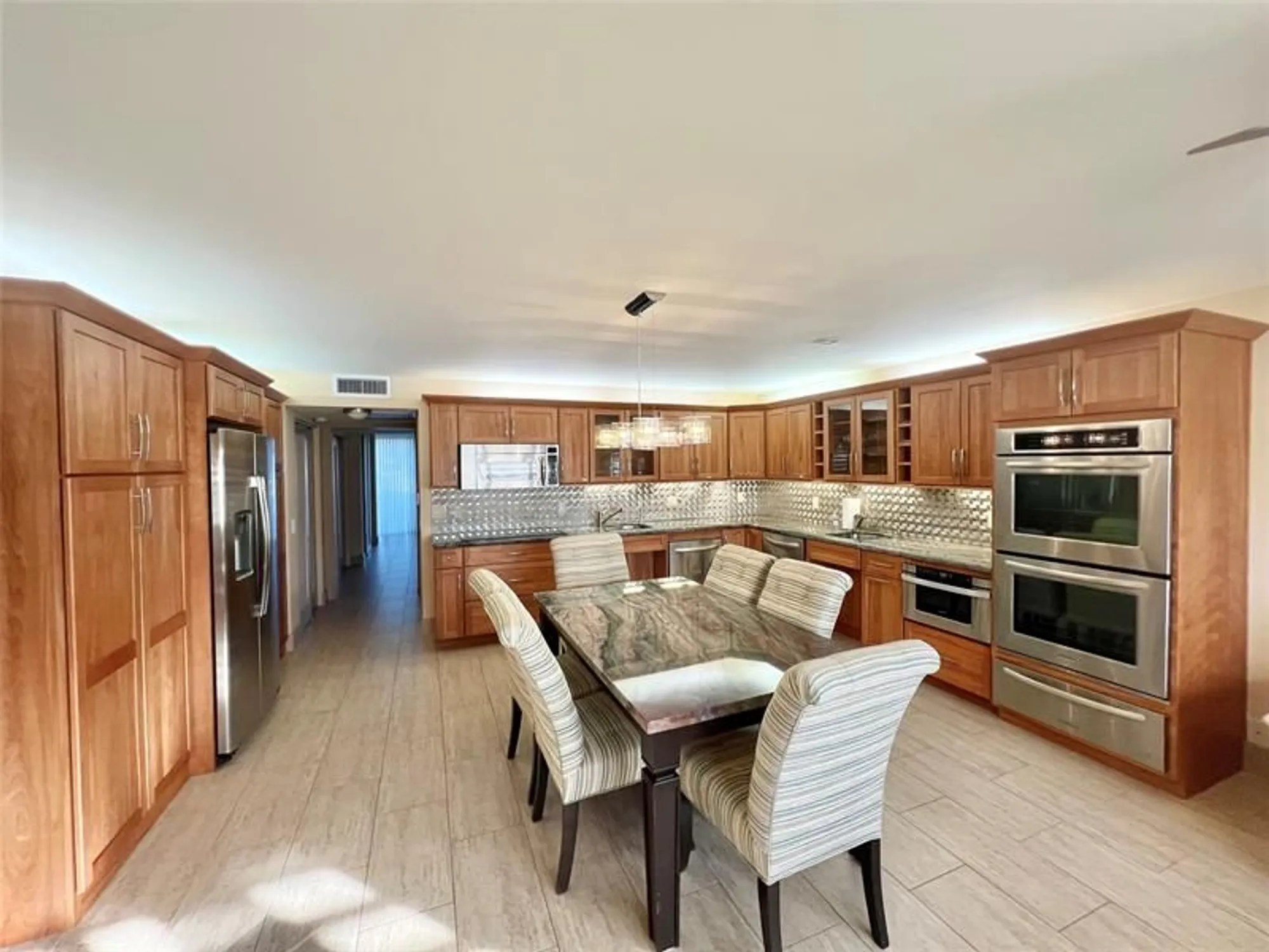 Property Slideshow image 7 of 60 | 1011 swansea a # 1011, Deerfield Beach, FL, 33442