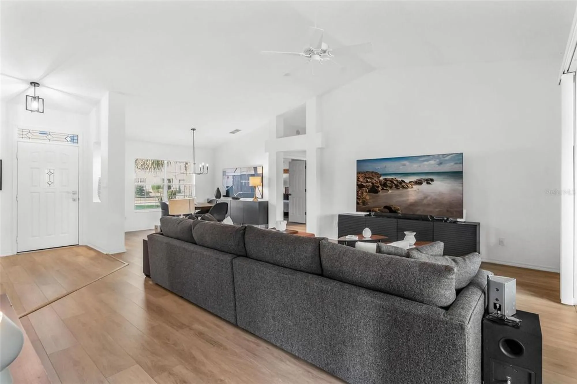 Property Slideshow image 8 of 55 | 25440 crestwater dr, Leesburg, FL, 34748