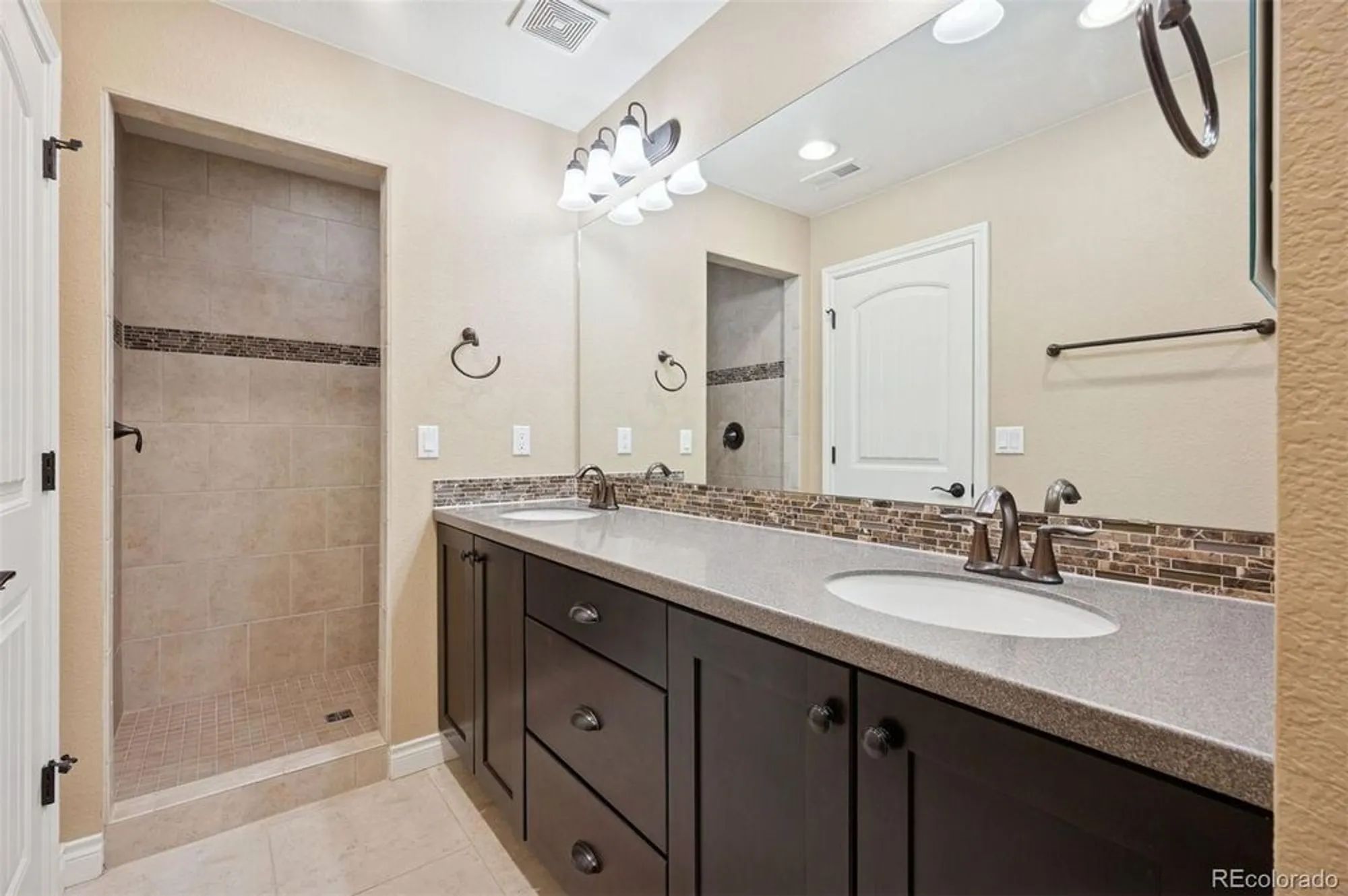 Property Slideshow image 27 of 38 | 19517 e 55th ave, Denver, CO, 80249