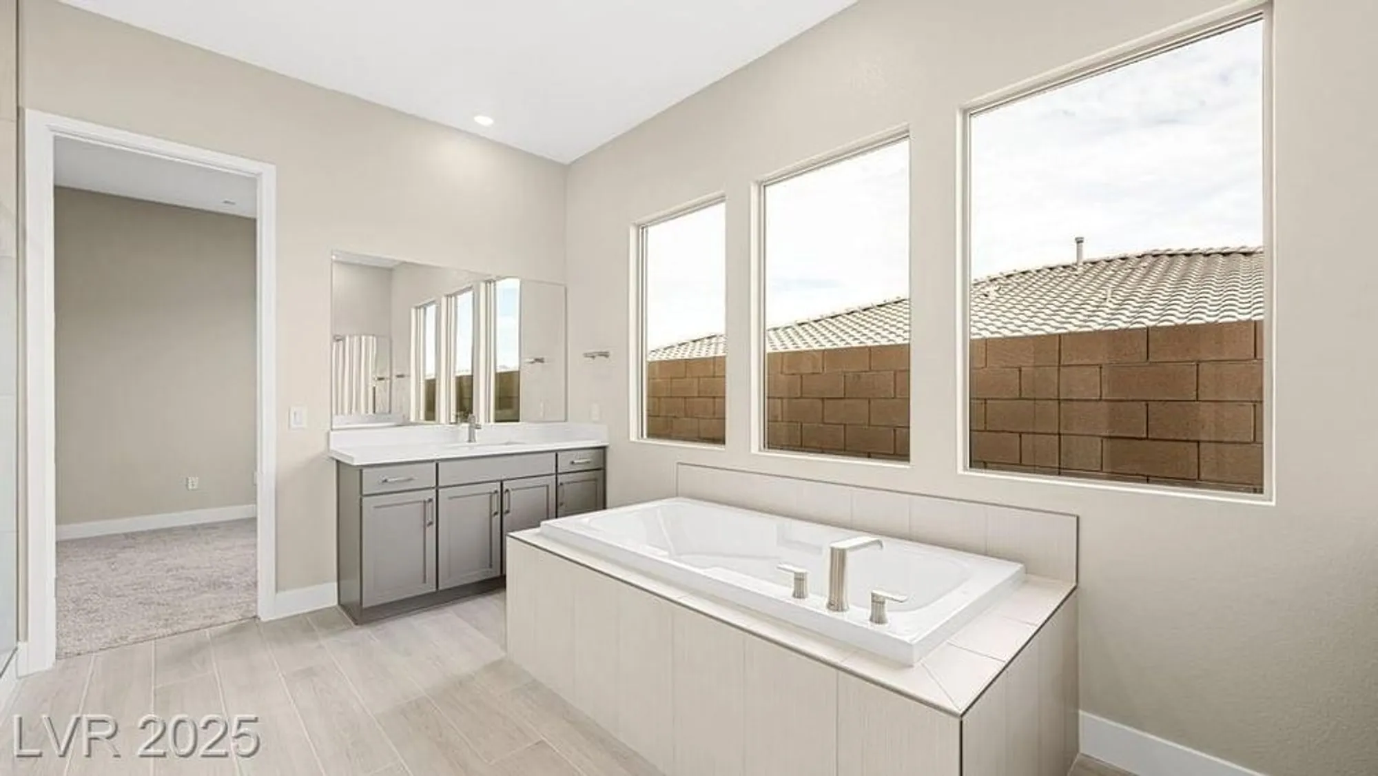 Property Slideshow image 39 of 48 | 237 paraggi bay dr, Henderson, NV, 89011