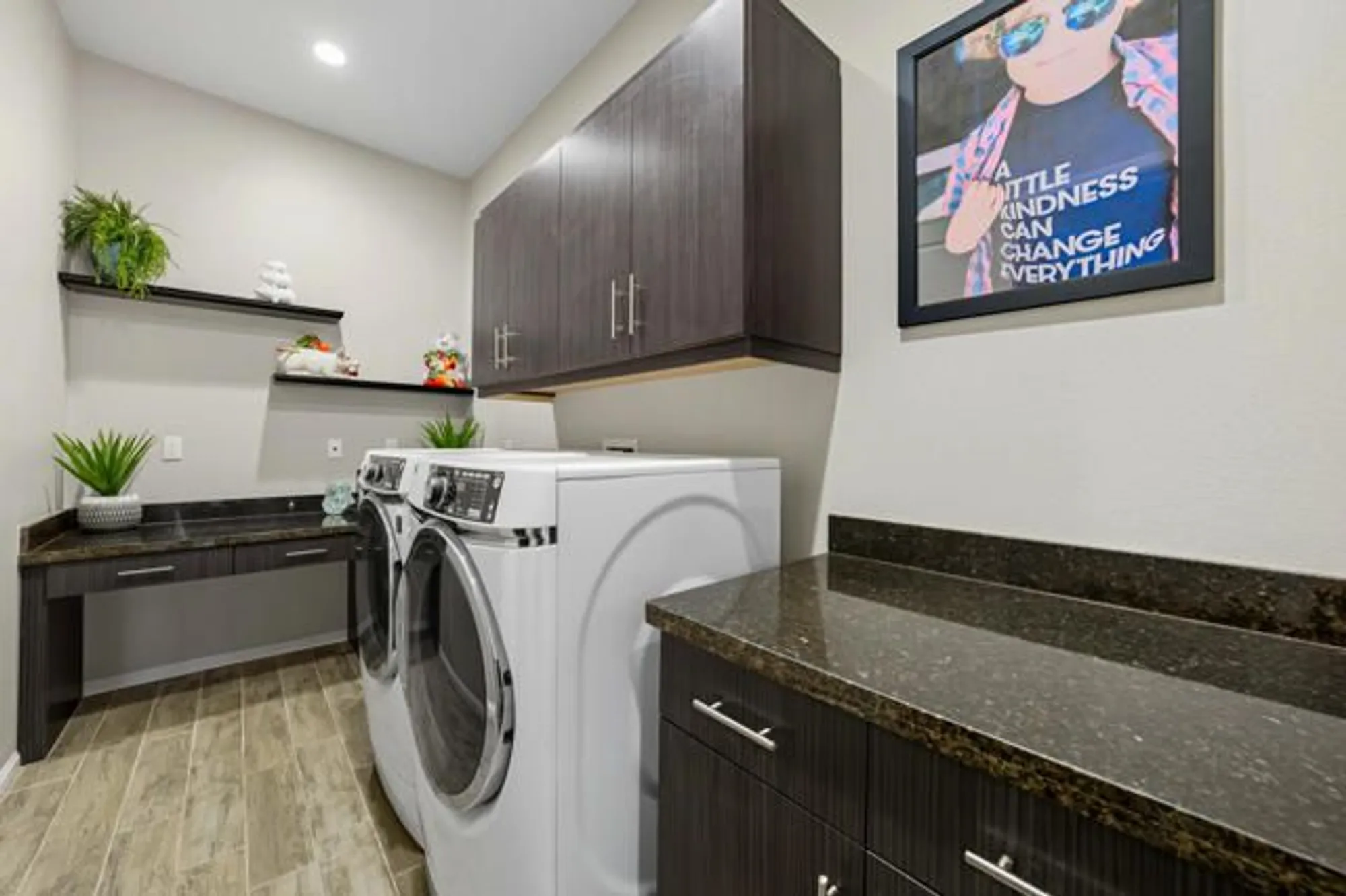 Property Slideshow image 28 of 67 | 82595 ladder canyon dr, Indio, CA, 92201