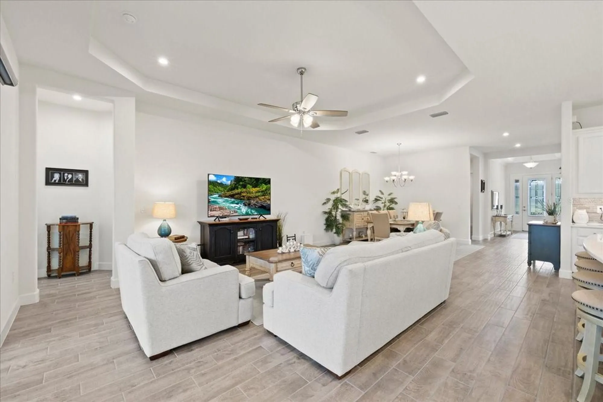 Property Slideshow image 4 of 91 | 11398 juglans dr, Odessa, FL, 33556