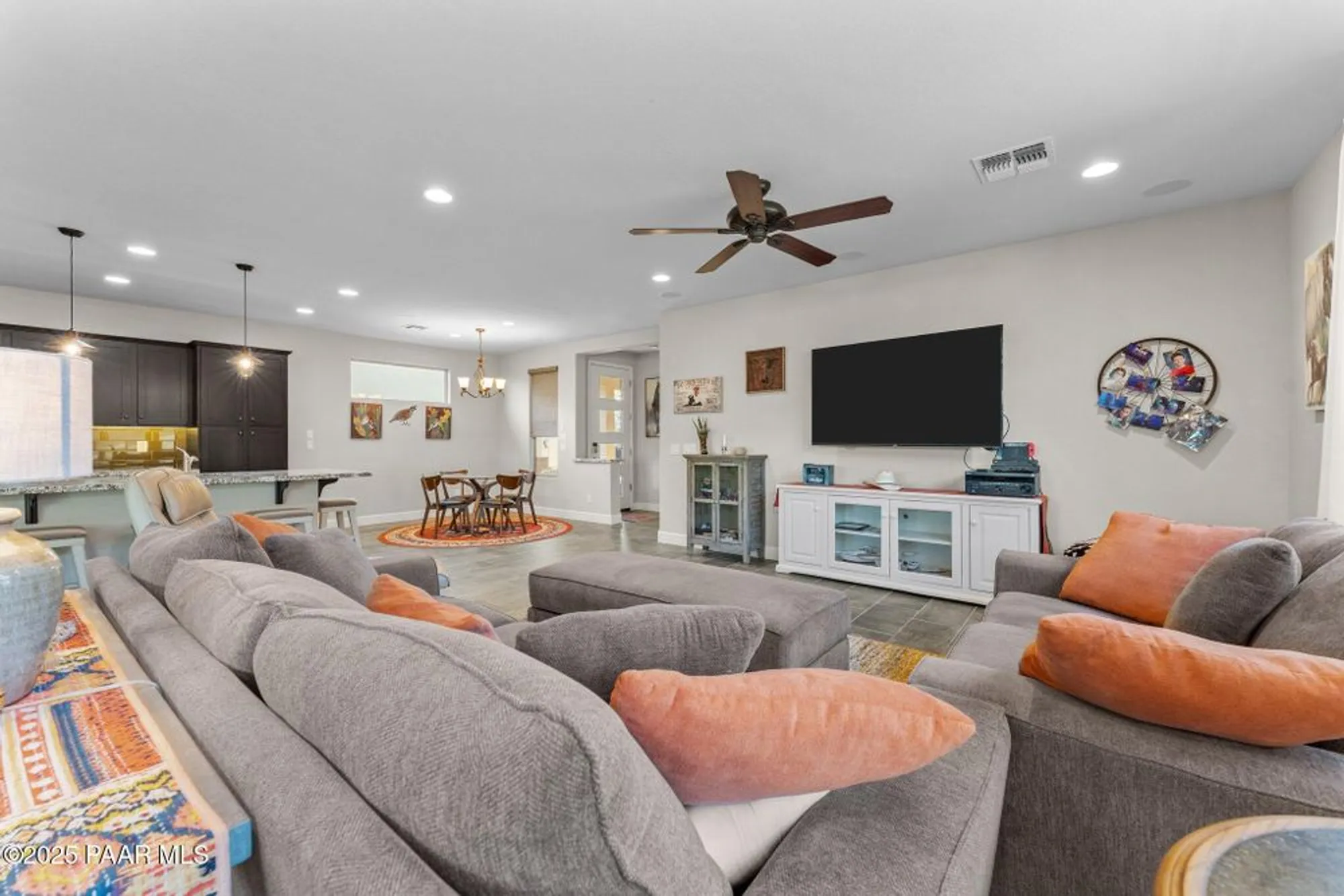 Property Slideshow image 9 of 29 | 4435 covered wagon trl, Wickenburg, AZ, 85390