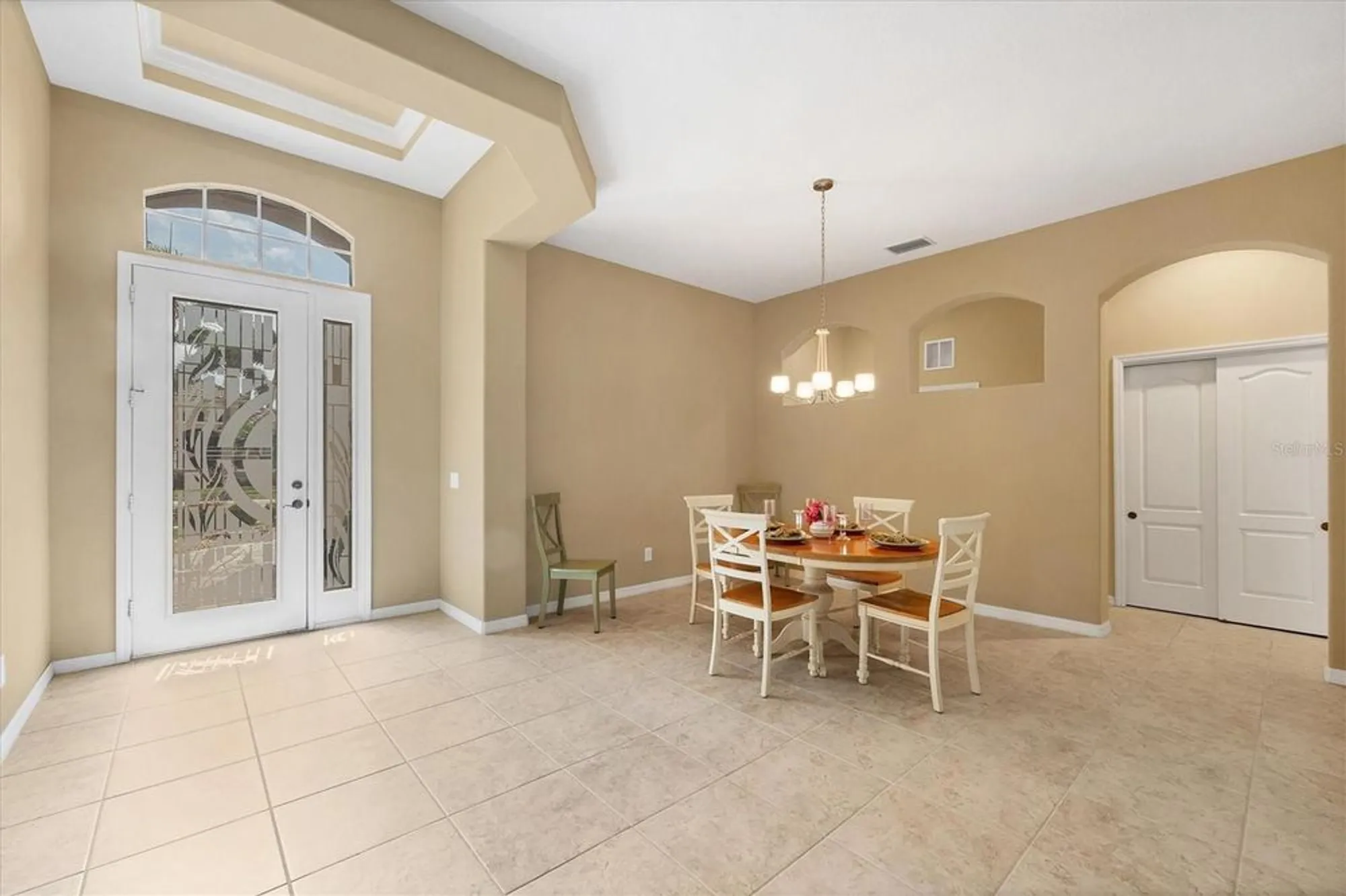 Property Slideshow image 8 of 70 | 1241 creek nine dr, North Port, FL, 34291