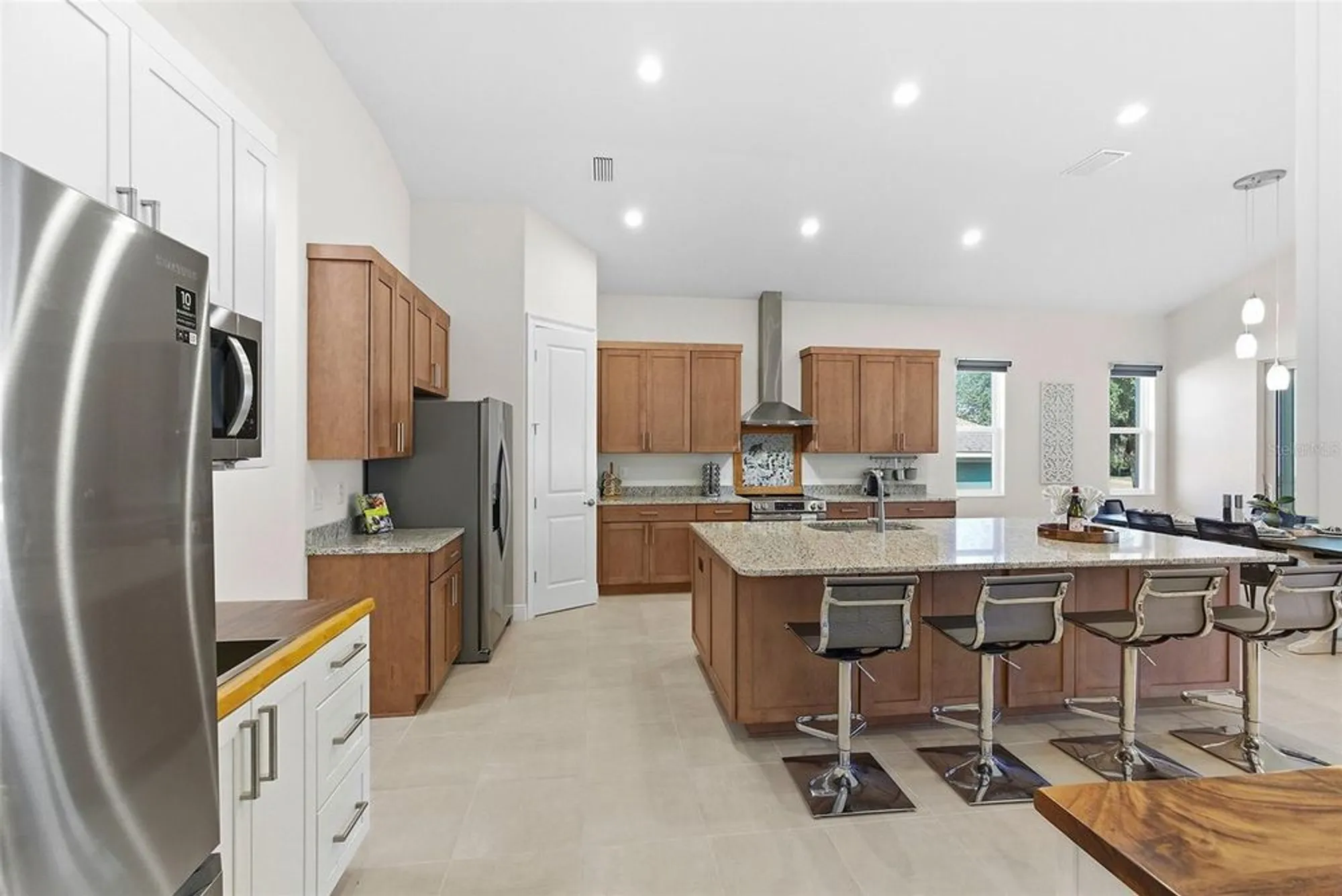 Property Slideshow image 8 of 62 | 5090 greens dr, Lady Lake, FL, 32159