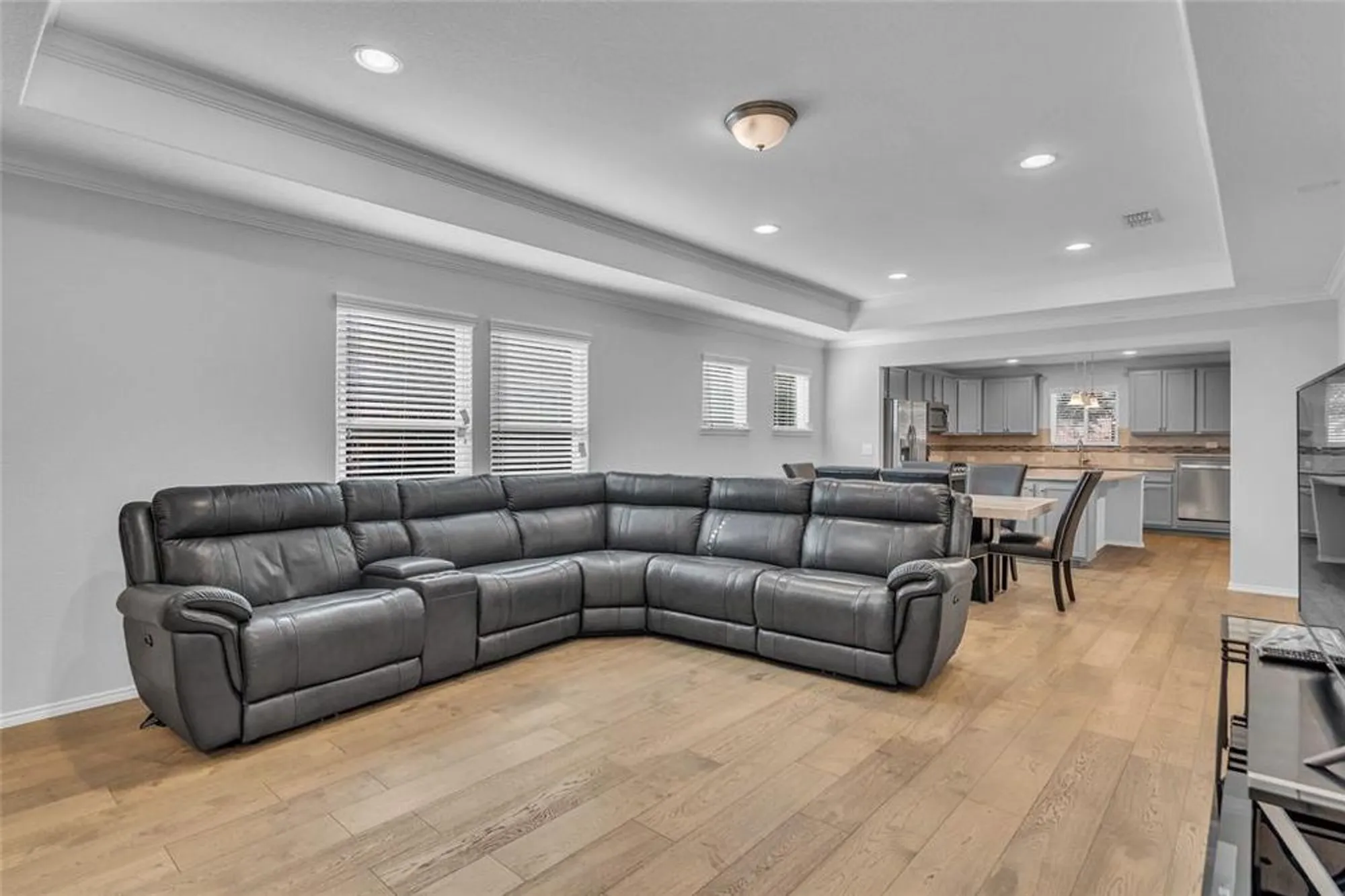 Property Slideshow image 6 of 31 | 8845 twin pines ln, Frisco, TX, 75036