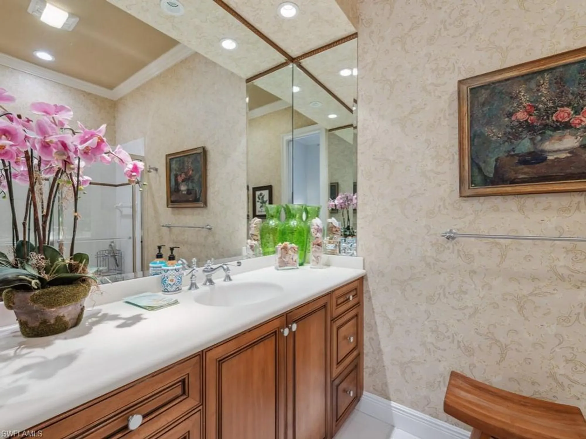 Property Slideshow image 24 of 50 | 27508 riverbank dr, Bonita Springs, FL, 34134