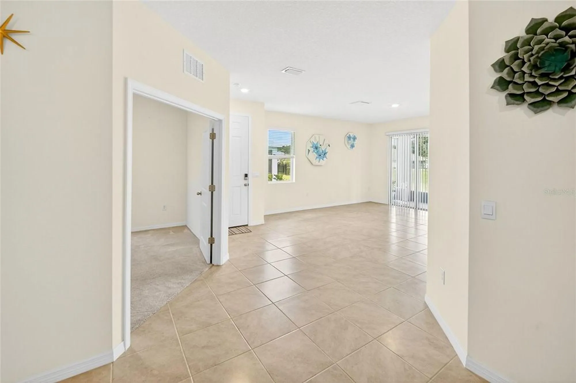 Property Slideshow image 12 of 28 | 5365 nw 46th lane rd, Ocala, FL, 34482