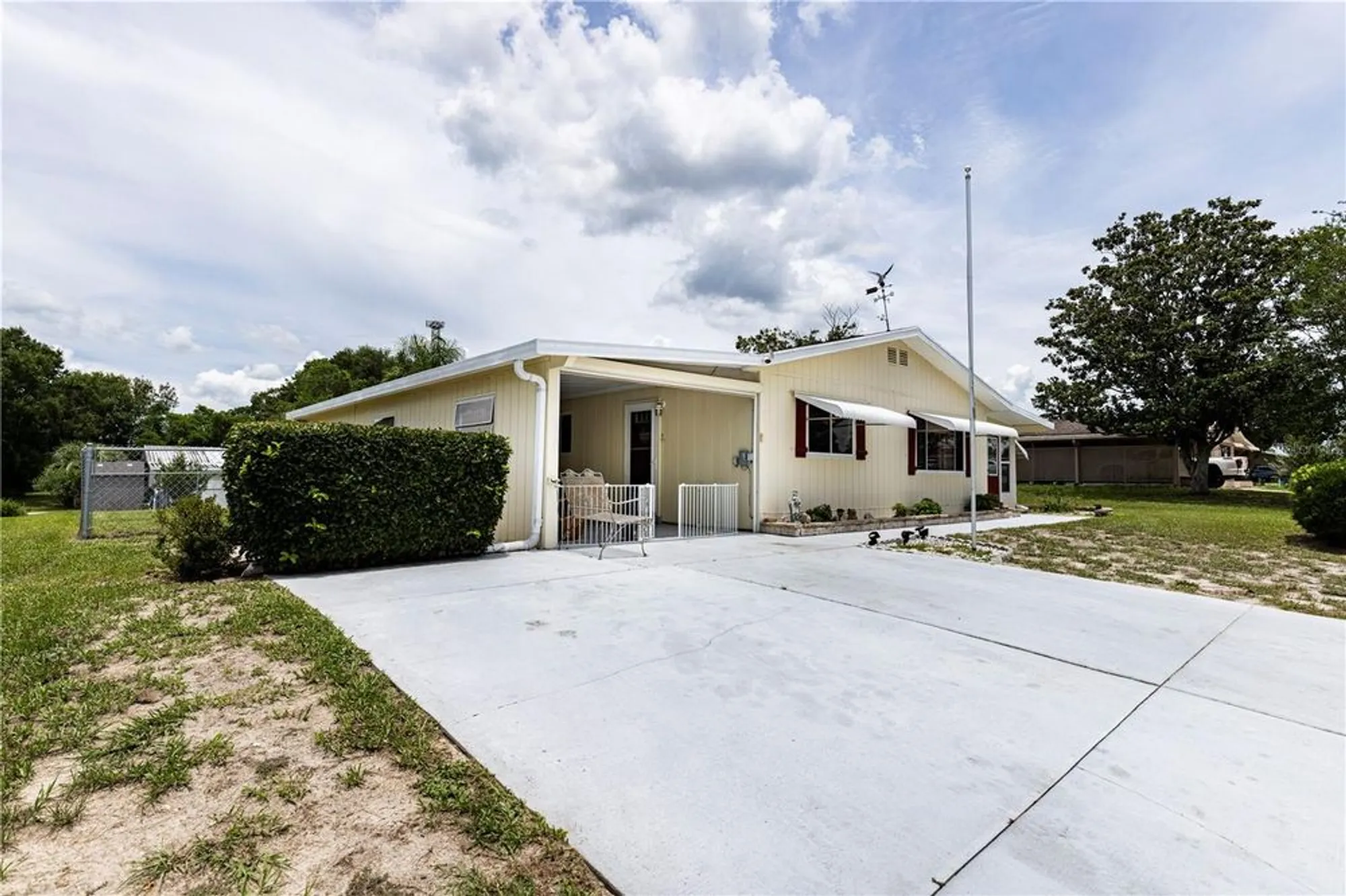 Property Slideshow image 3 of 31 | 9035 sw 102nd pl, Ocala, FL, 34481