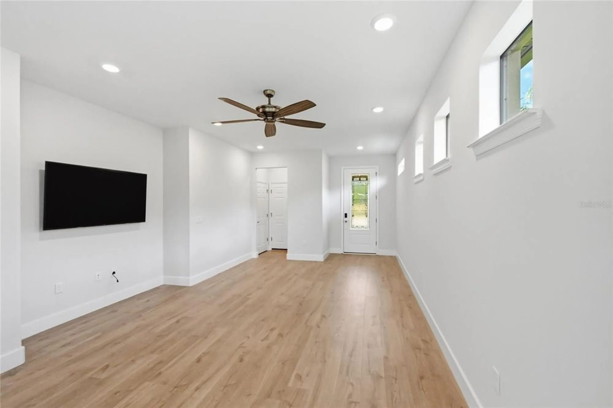 Property Slideshow image 14 of 56 | 17029 hampton falls ter, Bradenton, FL, 34202