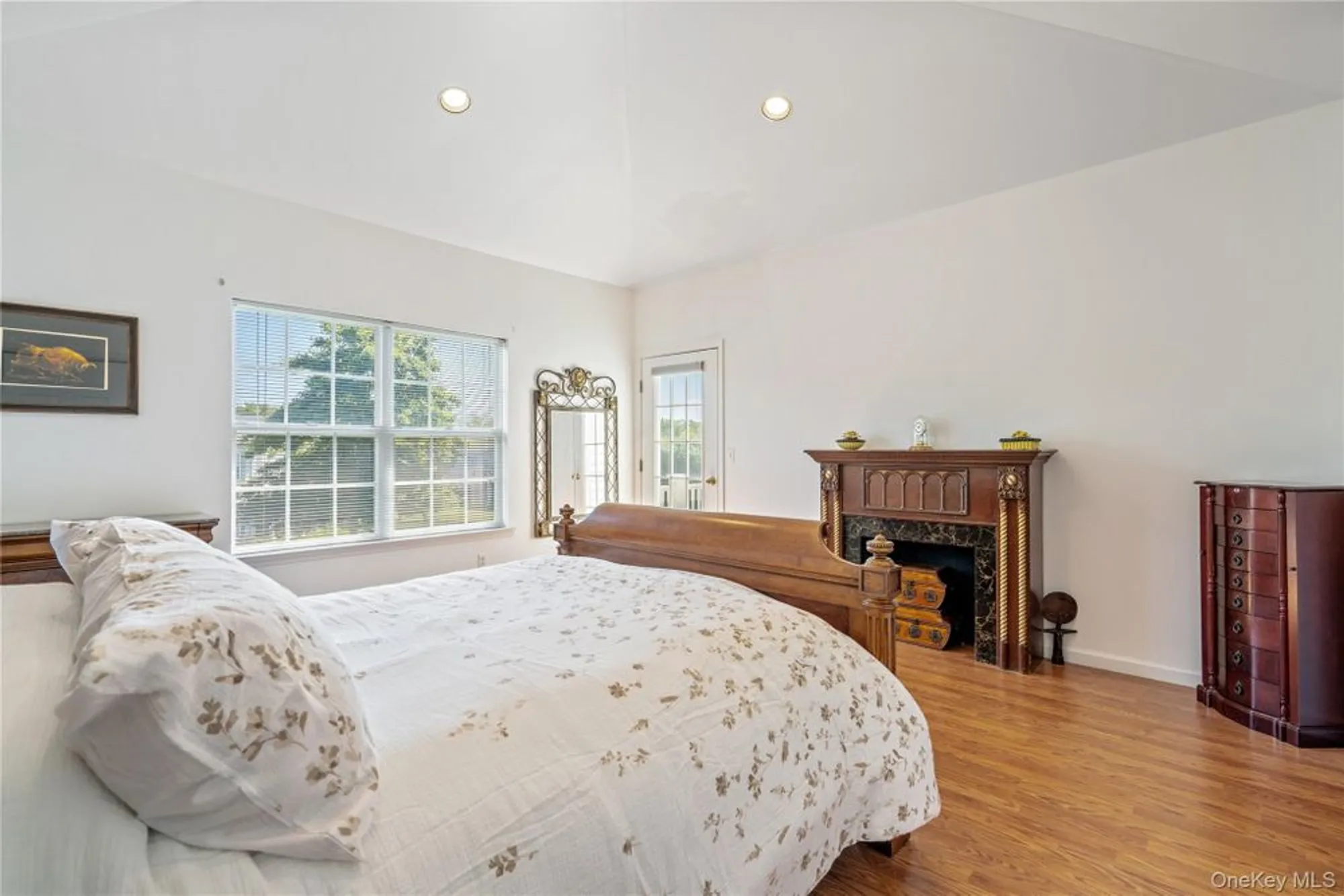 Property Slideshow image 23 of 32 | 514 highland ct # a3, Moriches, NY, 11955