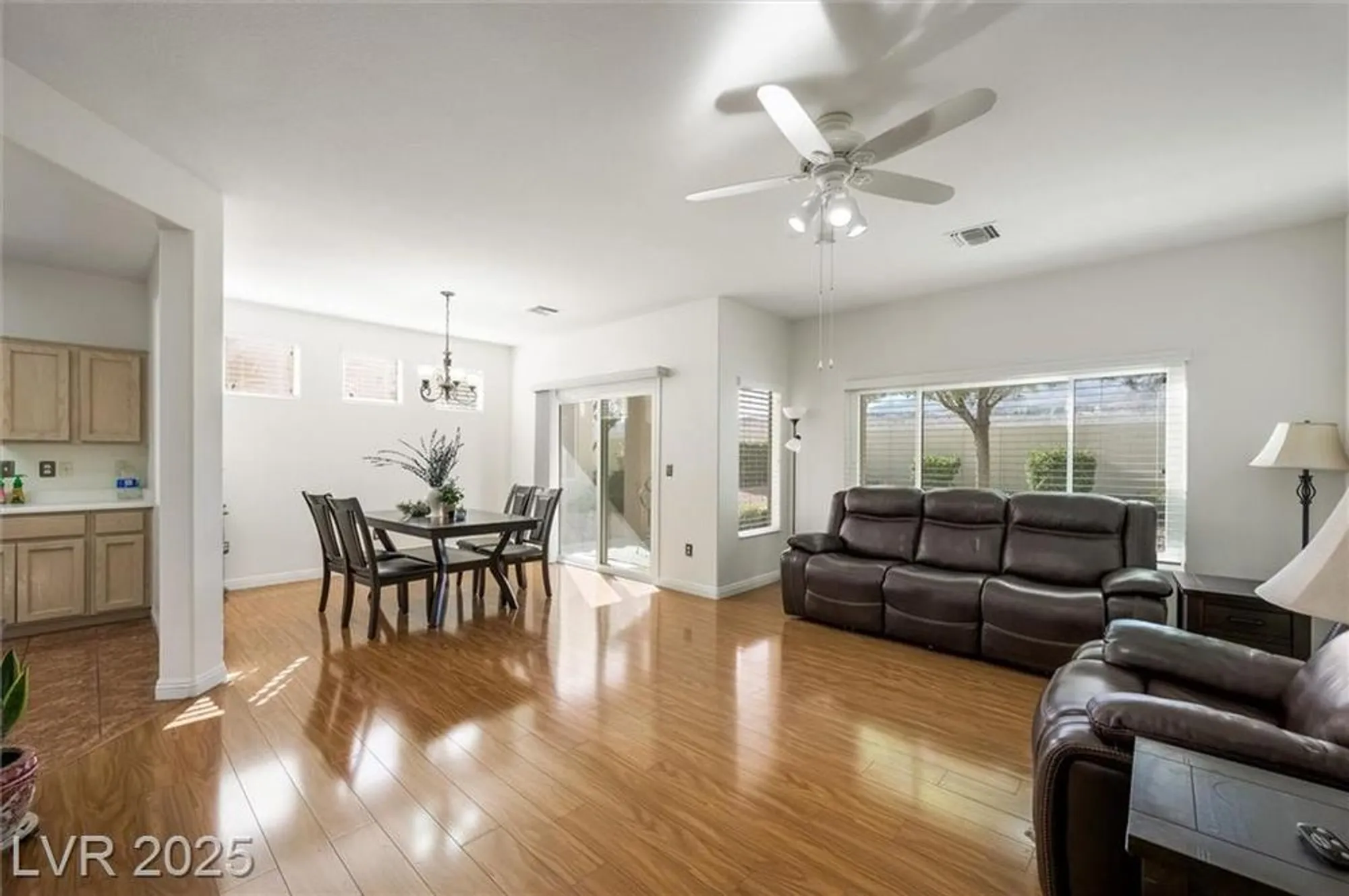 Property Slideshow image 10 of 40 | 2313 sun cliffs st, Las Vegas, NV, 89134