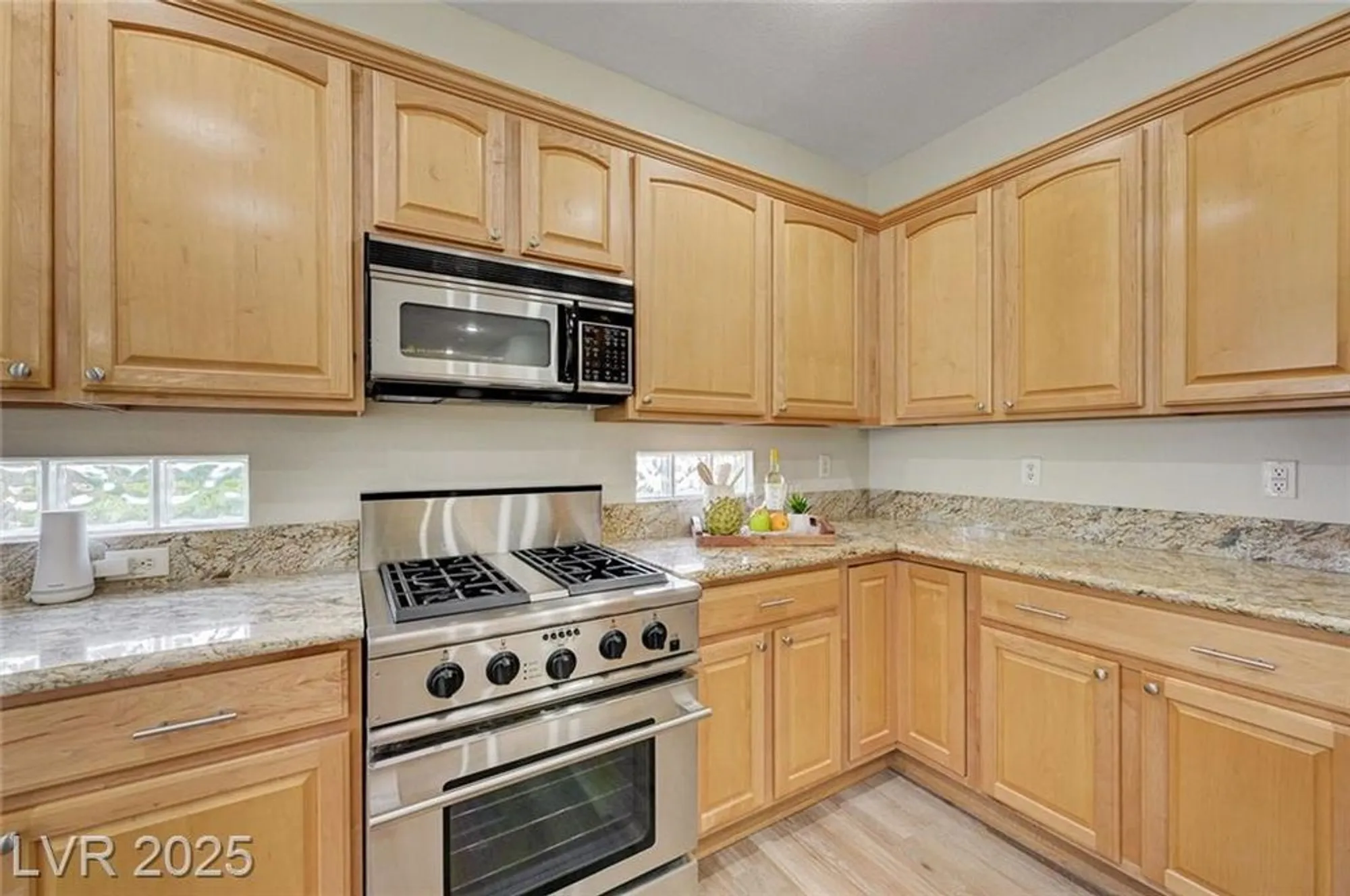 Property Slideshow image 18 of 60 | 10494 melodia magico ave, Las Vegas, NV, 89135