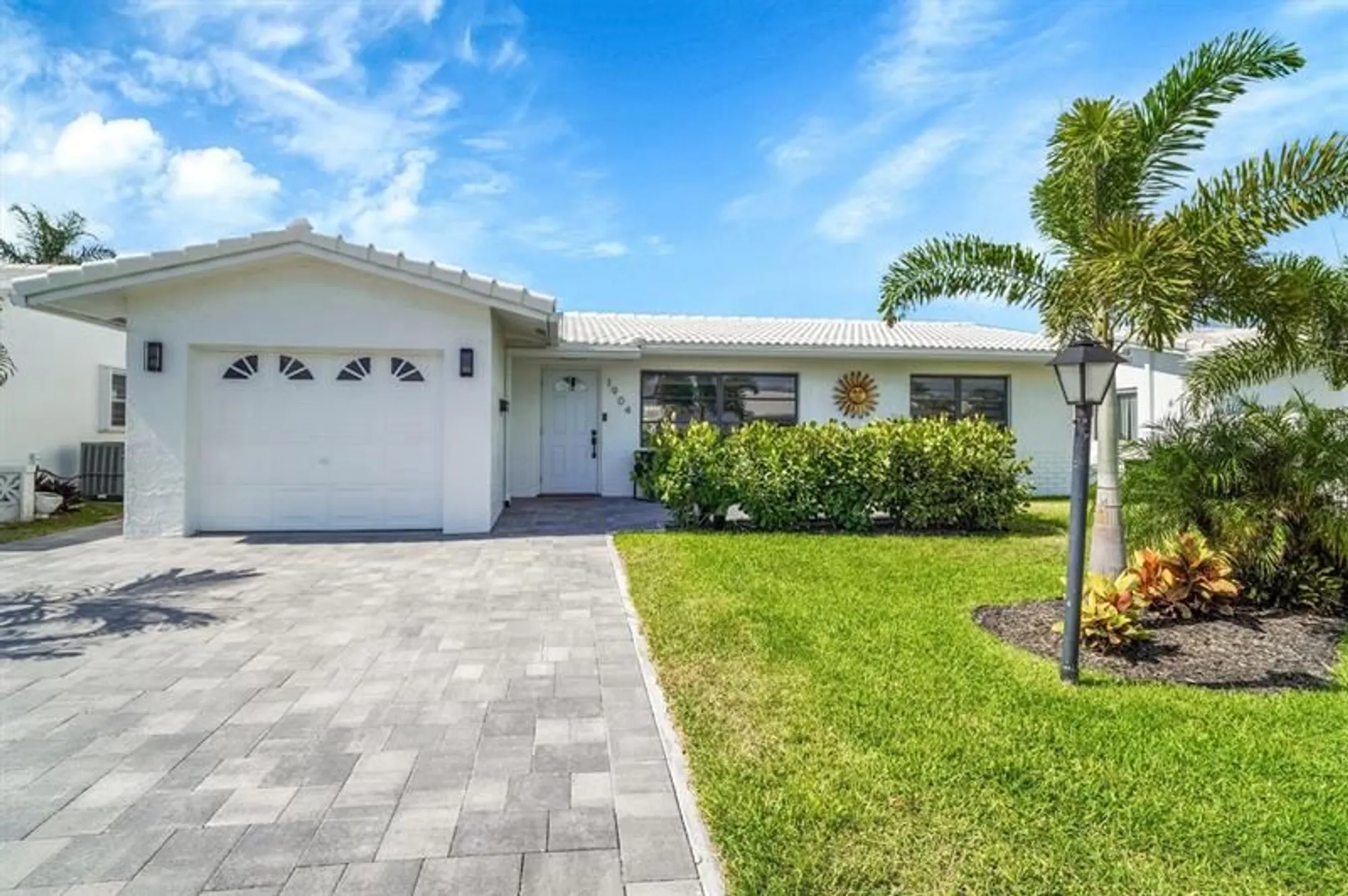 Property Slideshow image 2 of 31 | 1904 sw 17th ave, Boynton Beach, FL, 33426