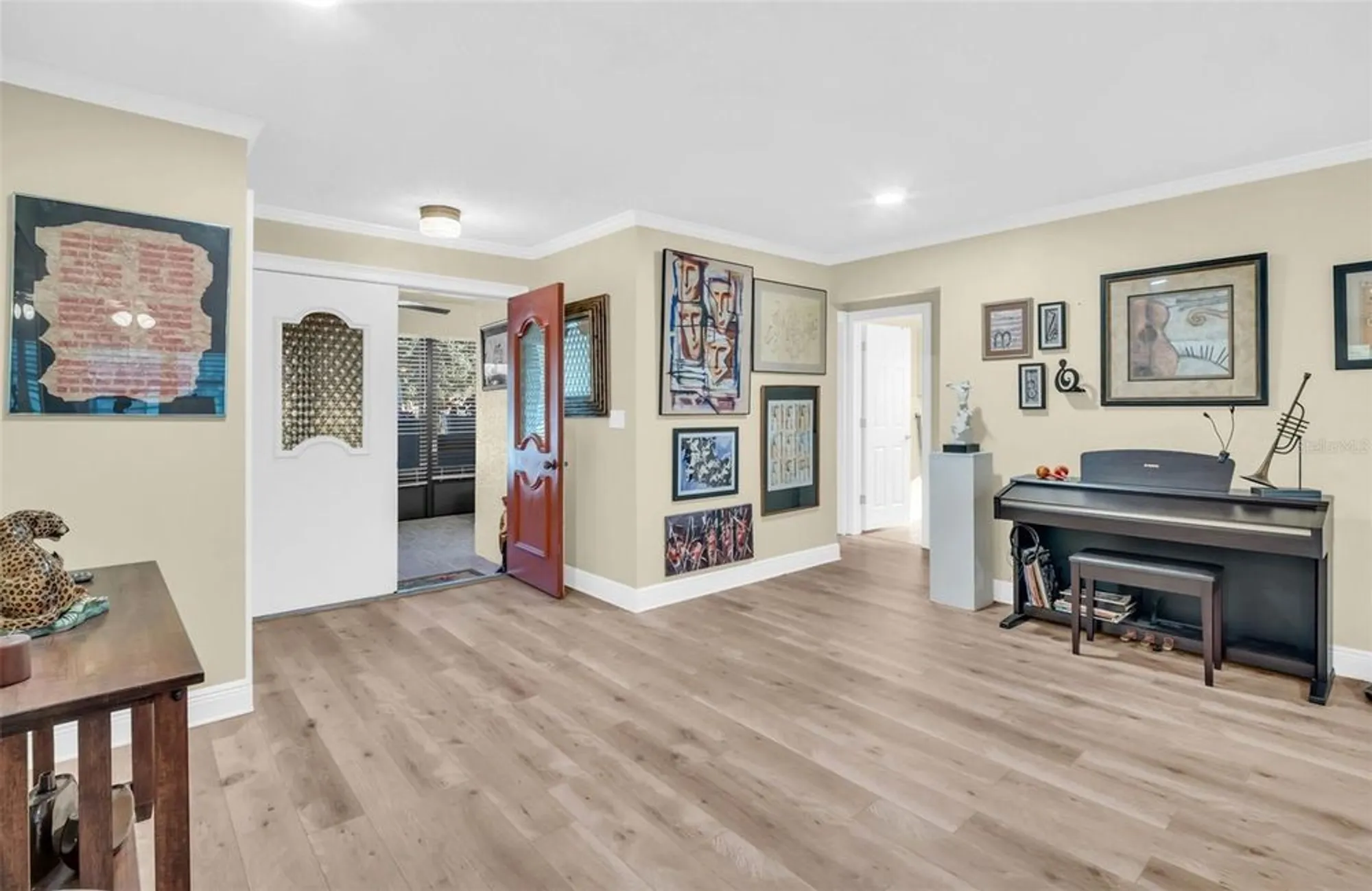 Property Slideshow image 12 of 57 | 1222 gillespie dr, Palm Harbor, FL, 34684