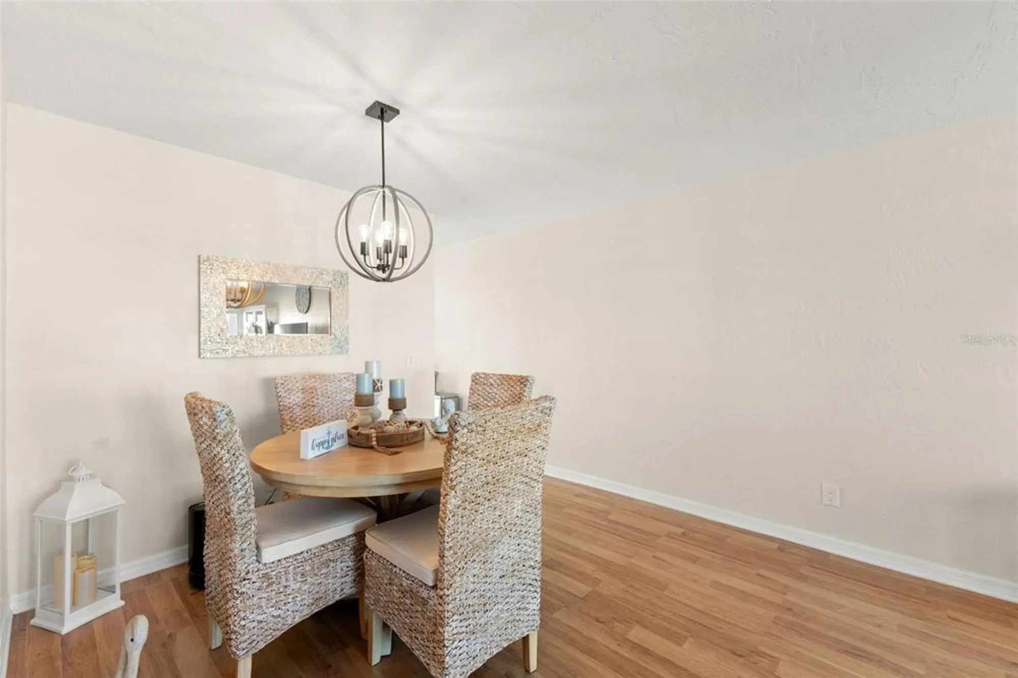 Property Slideshow image 10 of 35 | 2461 canadian way 27, Clearwater, FL, 33763