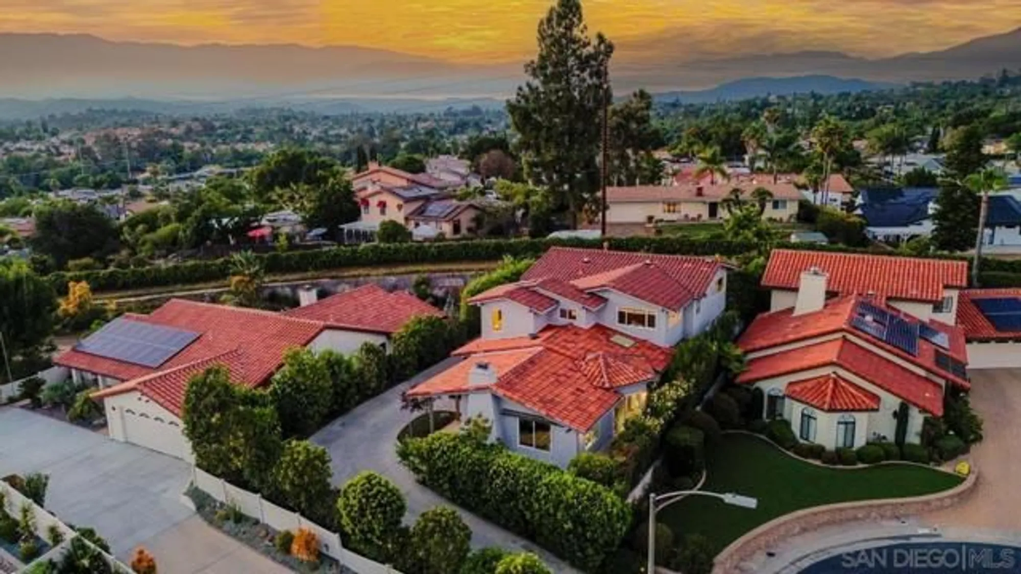 Property Slideshow image 67 of 70 | 907 ridge heights dr, Fallbrook, CA, 92028