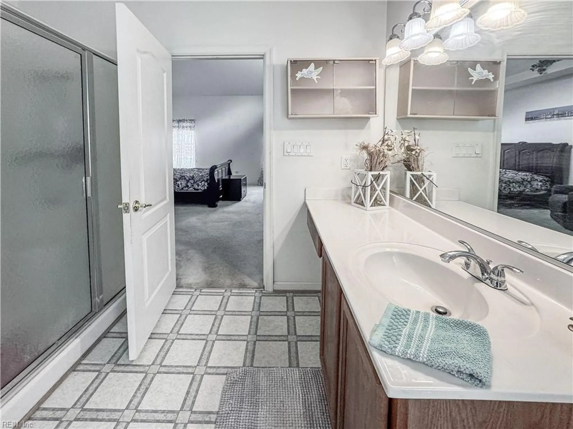 Property Slideshow image 22 of 38 | 2937 einstein dr, Virginia Beach, VA, 23456