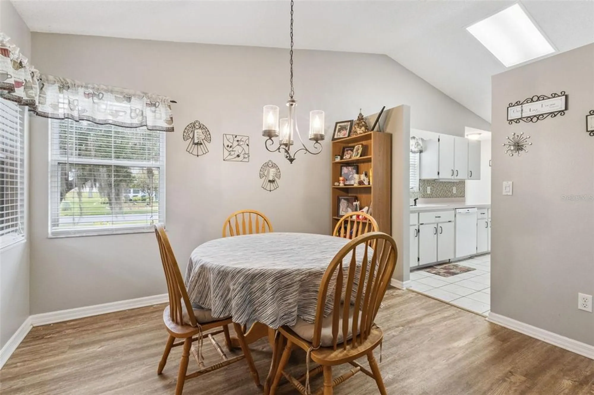 Property Slideshow image 12 of 73 | 26320 evert st, Leesburg, FL, 34748