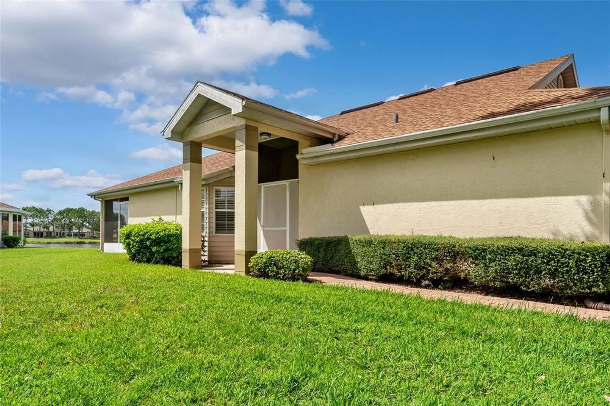 Property Slideshow image 4 of 43 | 2531 new haven cir # 2531, Sun City Center, FL, 33573