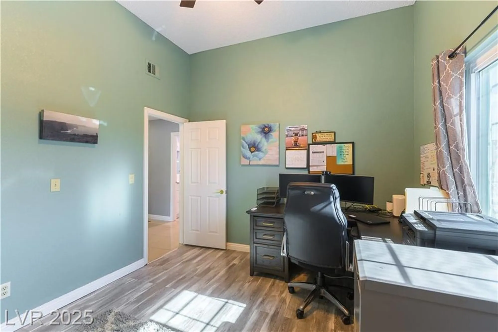 Property Slideshow image 20 of 42 | 5600 segolilly cir, Las Vegas, NV, 89130