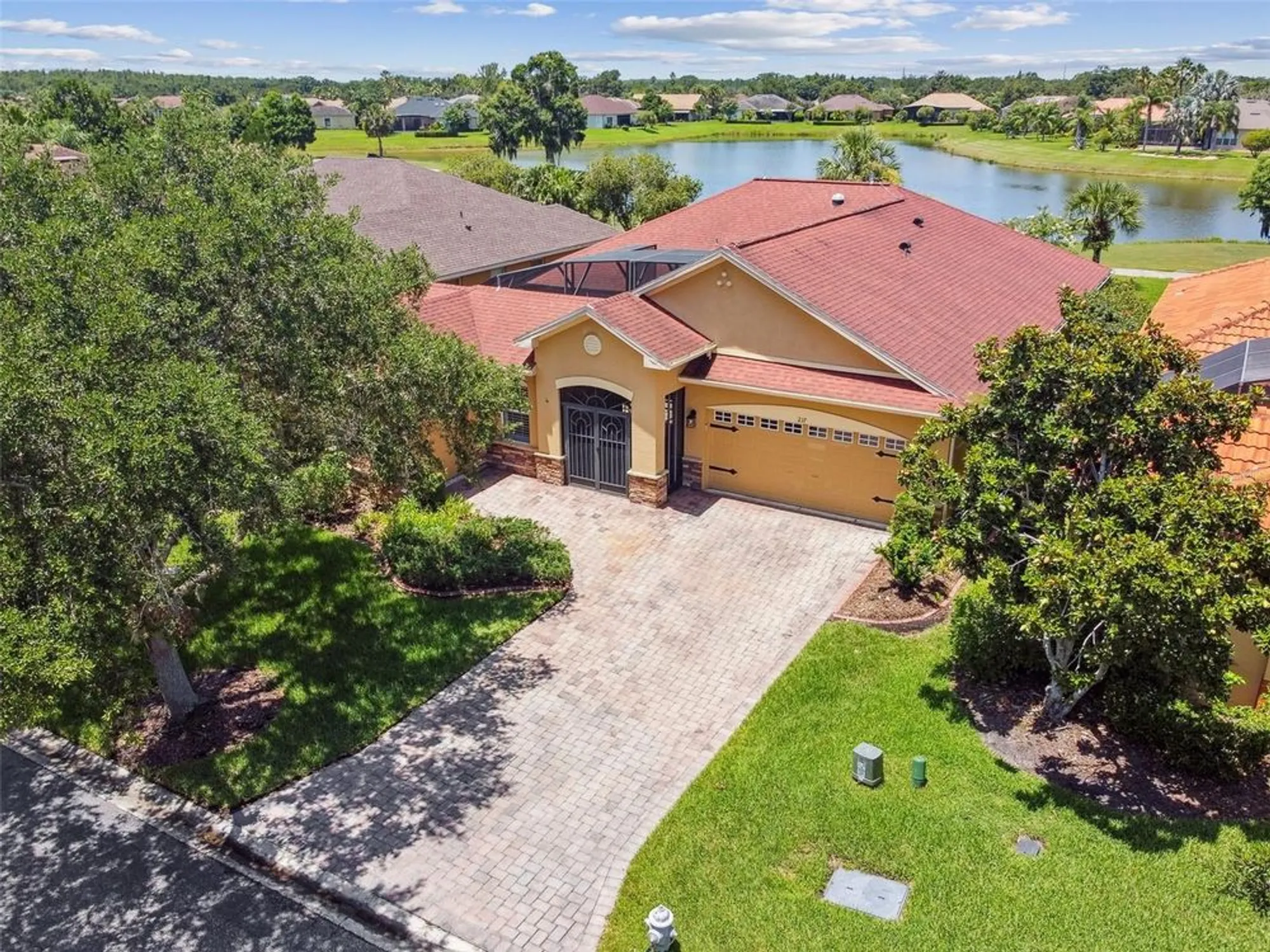 Property Slideshow image 1 of 72 | 217 sorrento rd, Kissimmee, FL, 34759