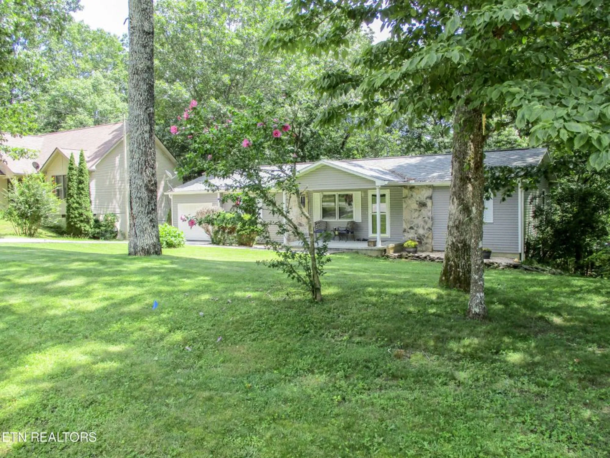 Property Slideshow image 6 of 38 | 312 lakeview dr, Crossville, TN, 38558