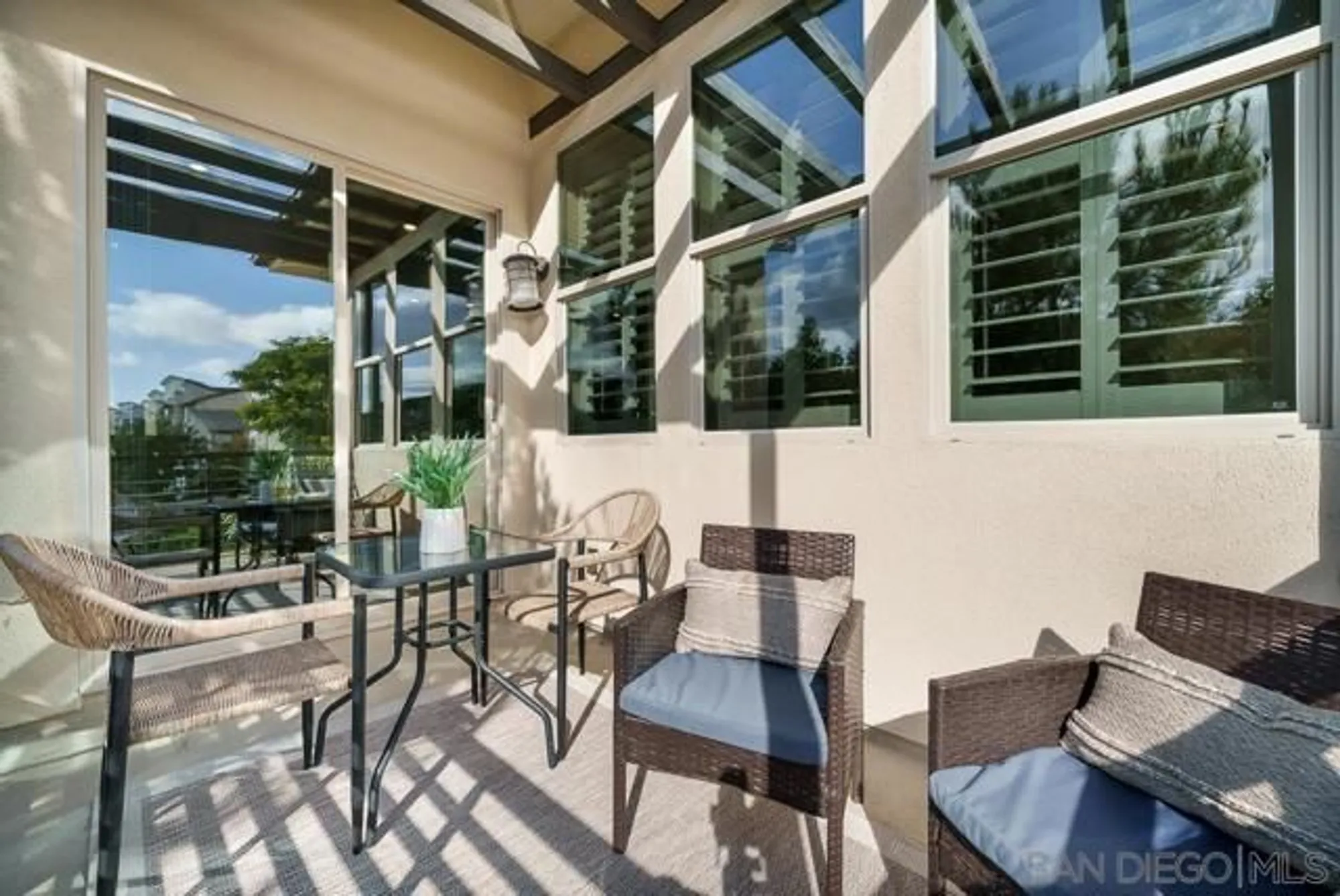 Property Slideshow image 18 of 59 | 16750 coyote bush dr 19, San Diego, CA, 92127
