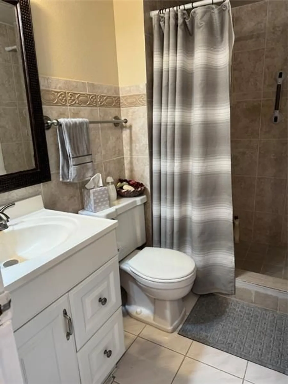 Property Slideshow image 31 of 37 | 9400 lime bay blvd 112, Tamarac, FL, 33321