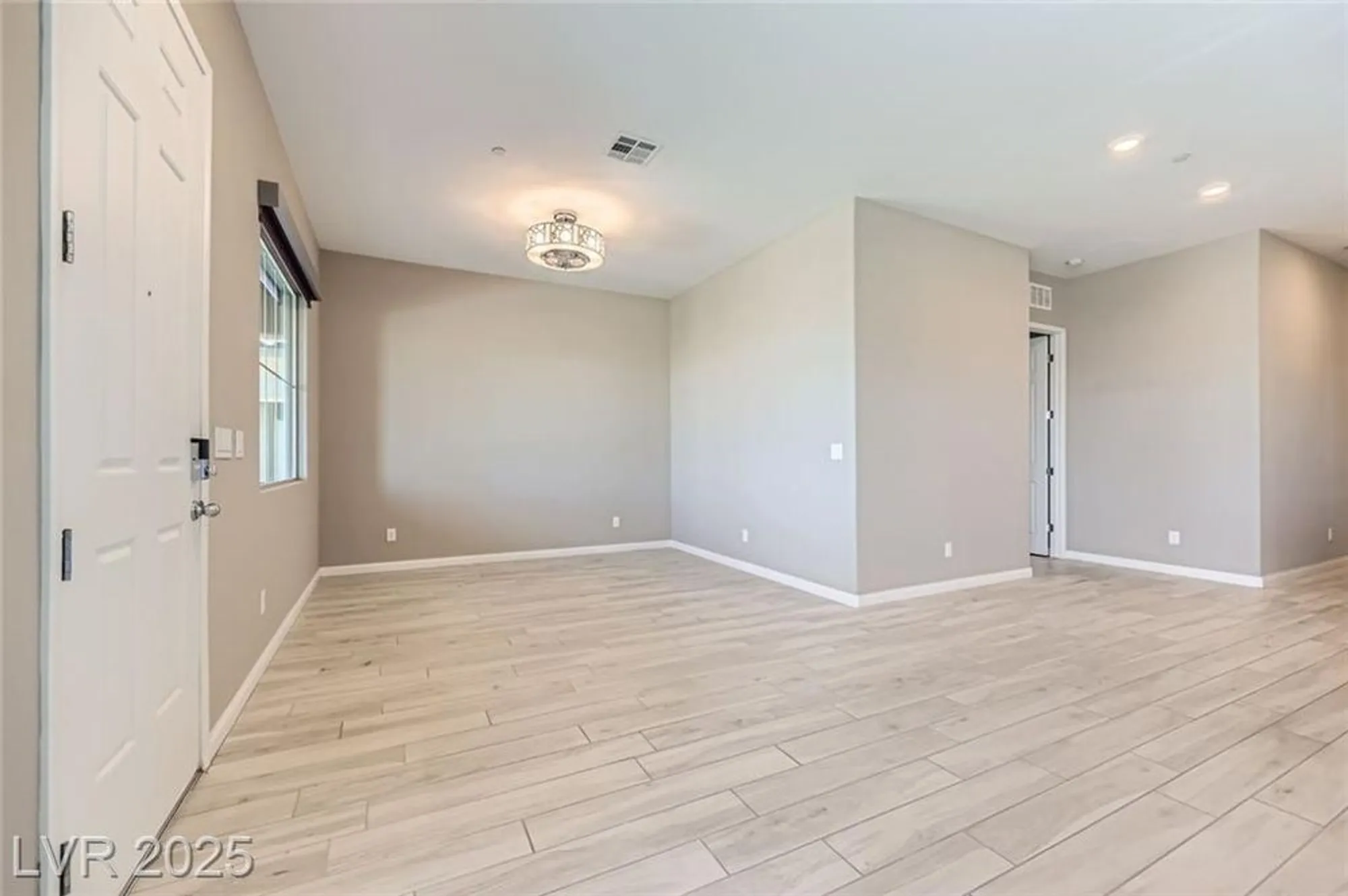 Property Slideshow image 17 of 53 | 738 purple knoll walk, Henderson, NV, 89011