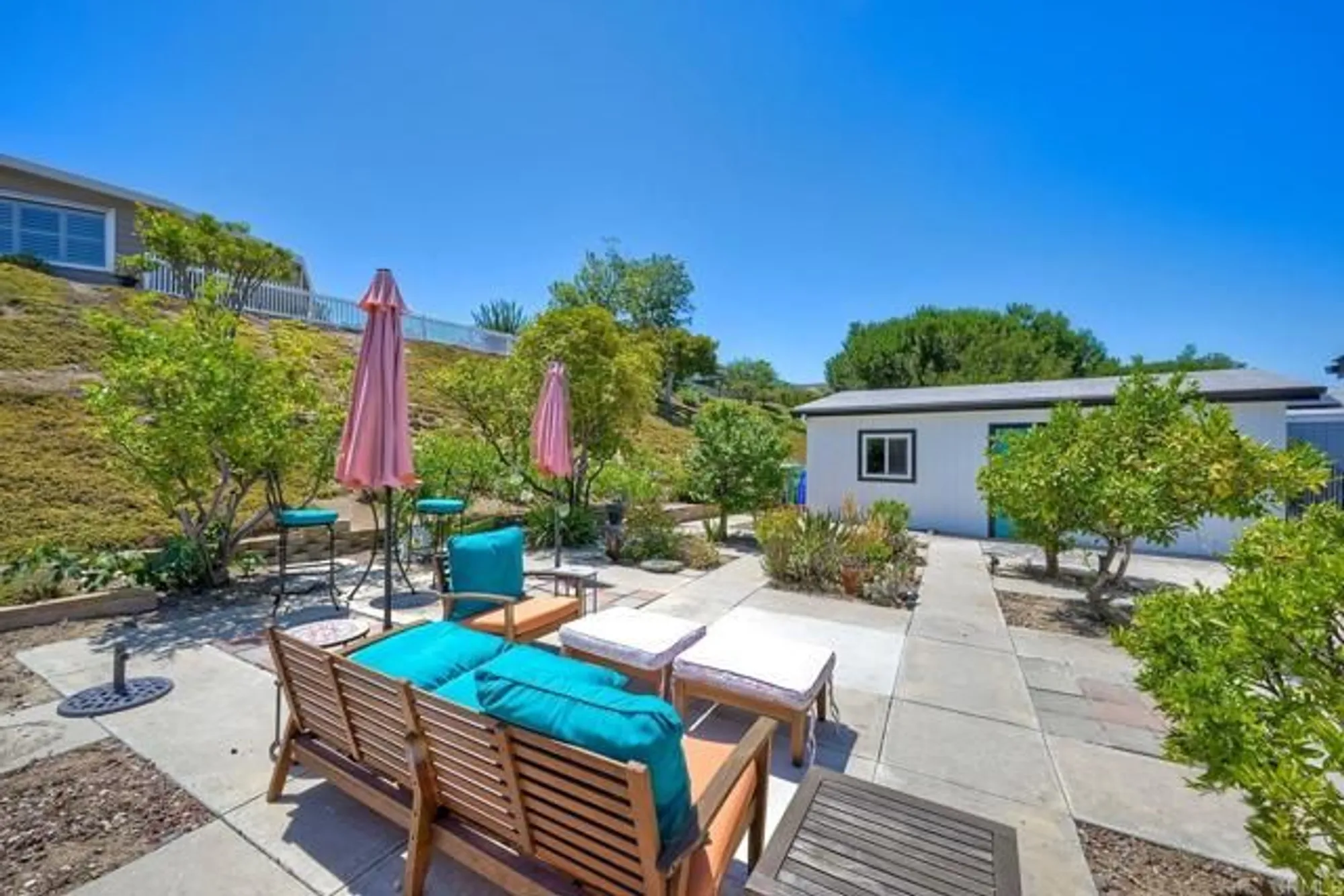 Property Slideshow image 24 of 34 | 1447 puritan dr, Oceanside, CA, 92057