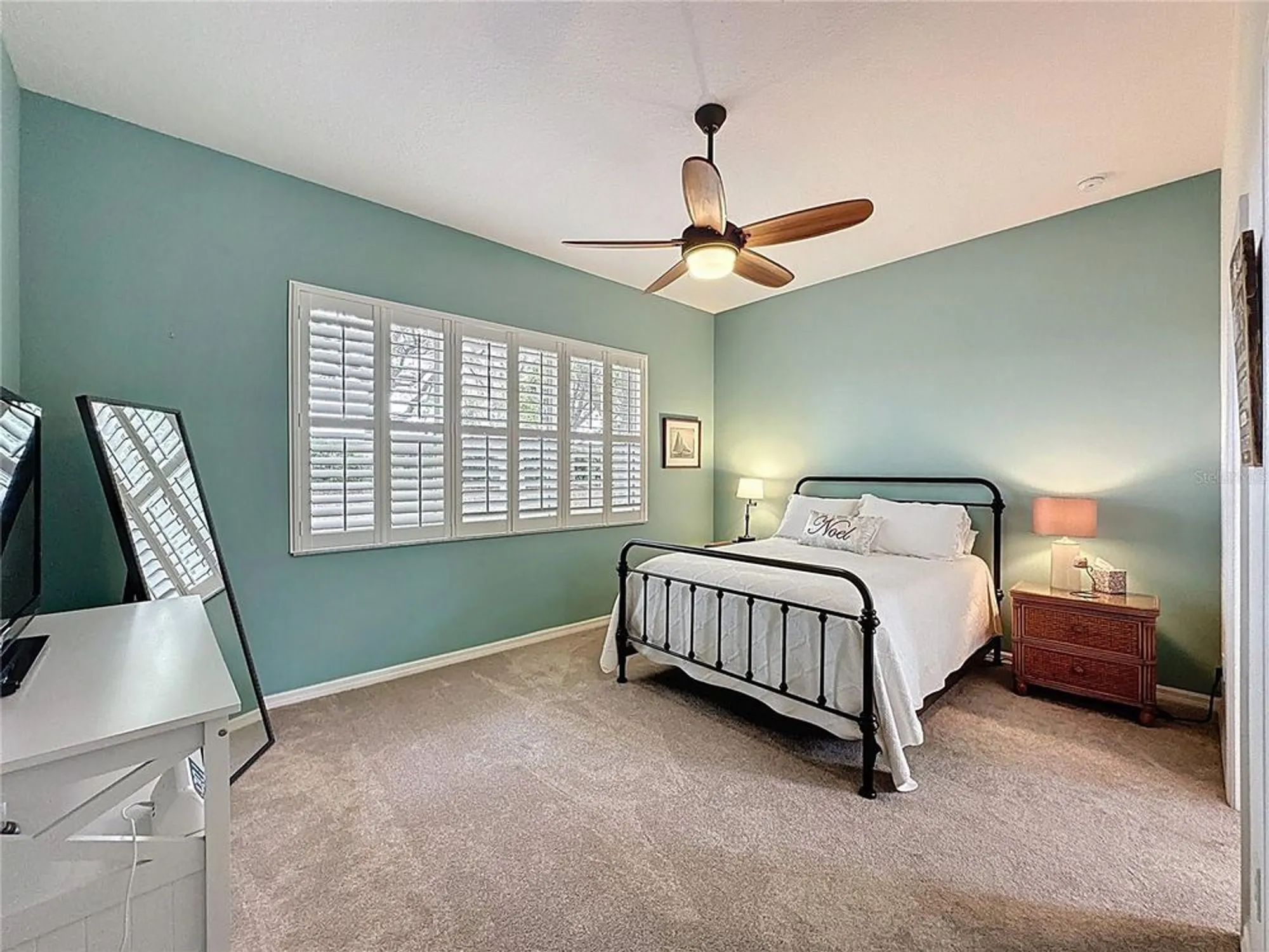 Property Slideshow image 35 of 78 | 135 crepe myrtle dr, Groveland, FL, 34736