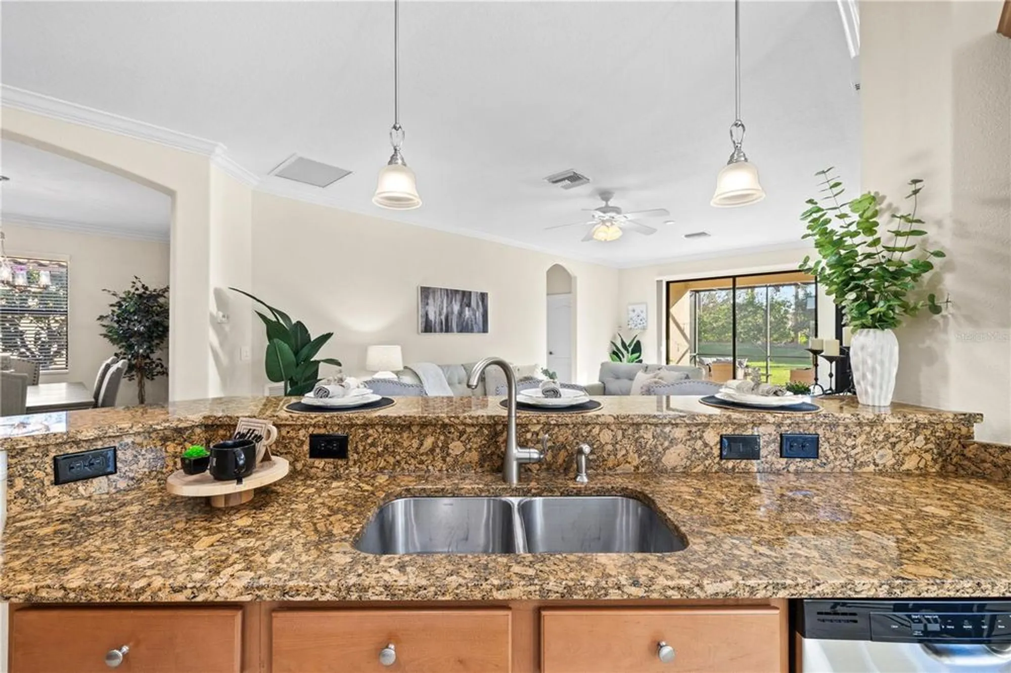 Property Slideshow image 8 of 92 | 6870 willowshire way, Bradenton, FL, 34212