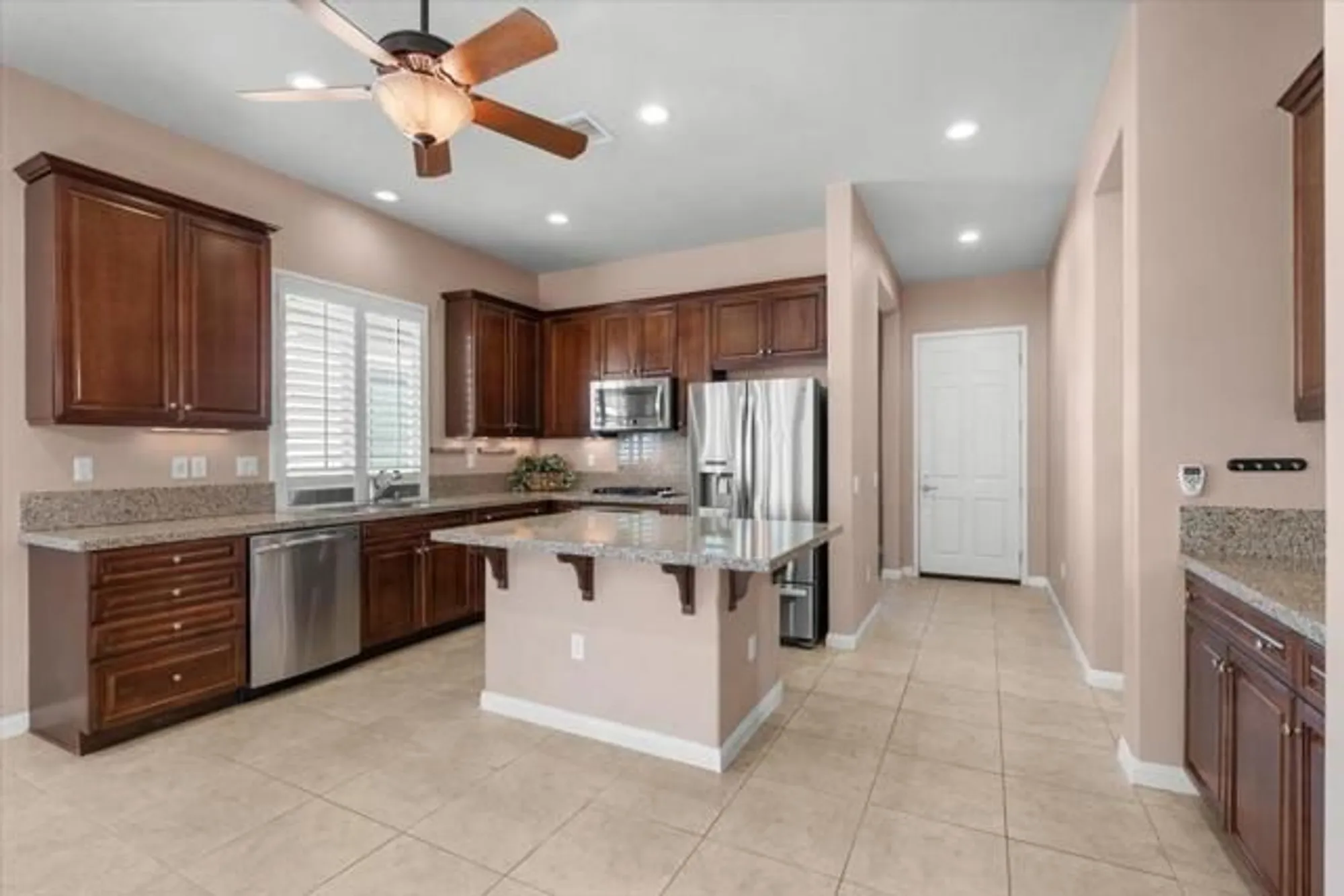Property Slideshow image 11 of 24 | 81543 avenida de baile, Indio, CA, 92203