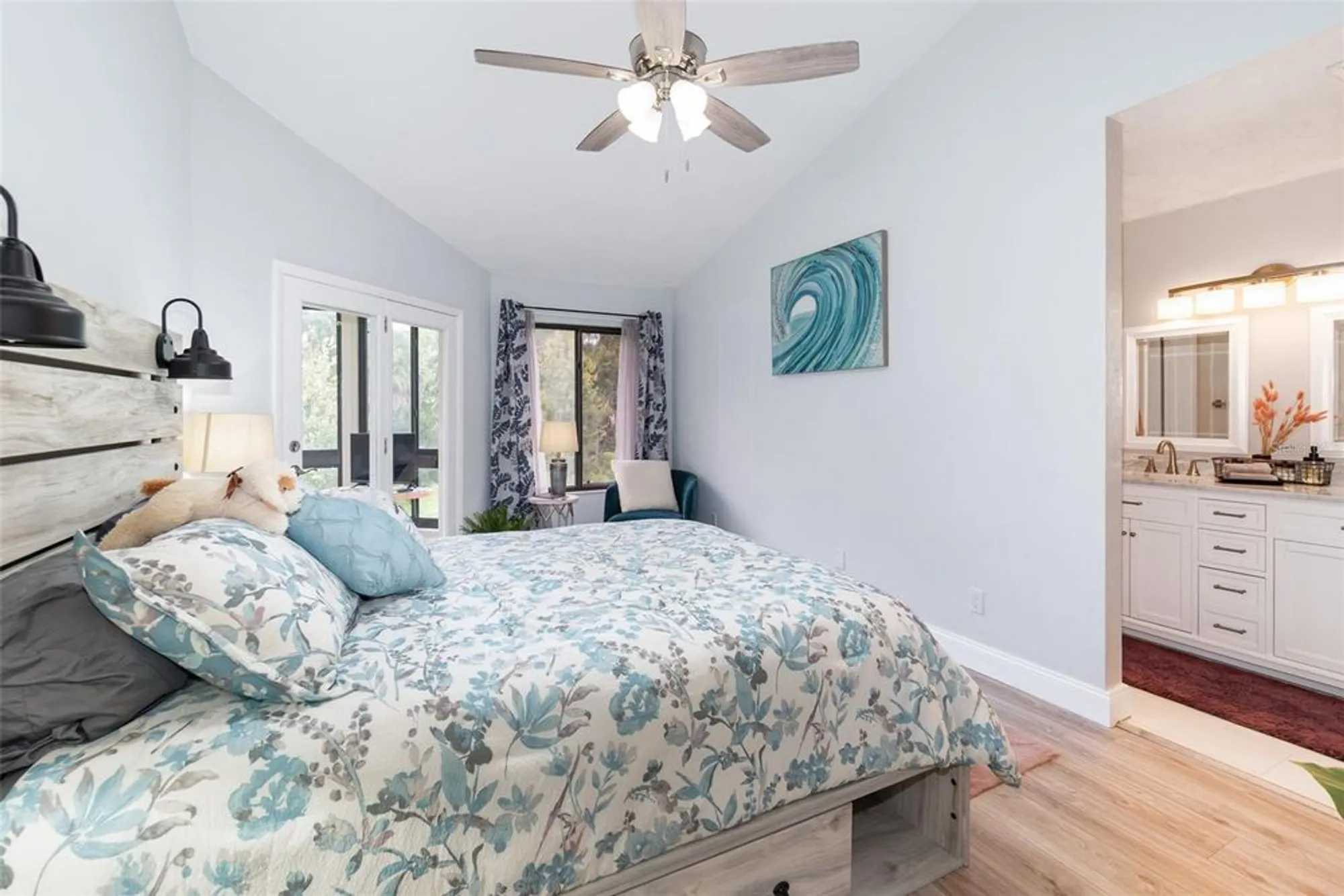 Property Slideshow image 15 of 26 | 133 blue heron dr c, Daytona Beach, FL, 32119