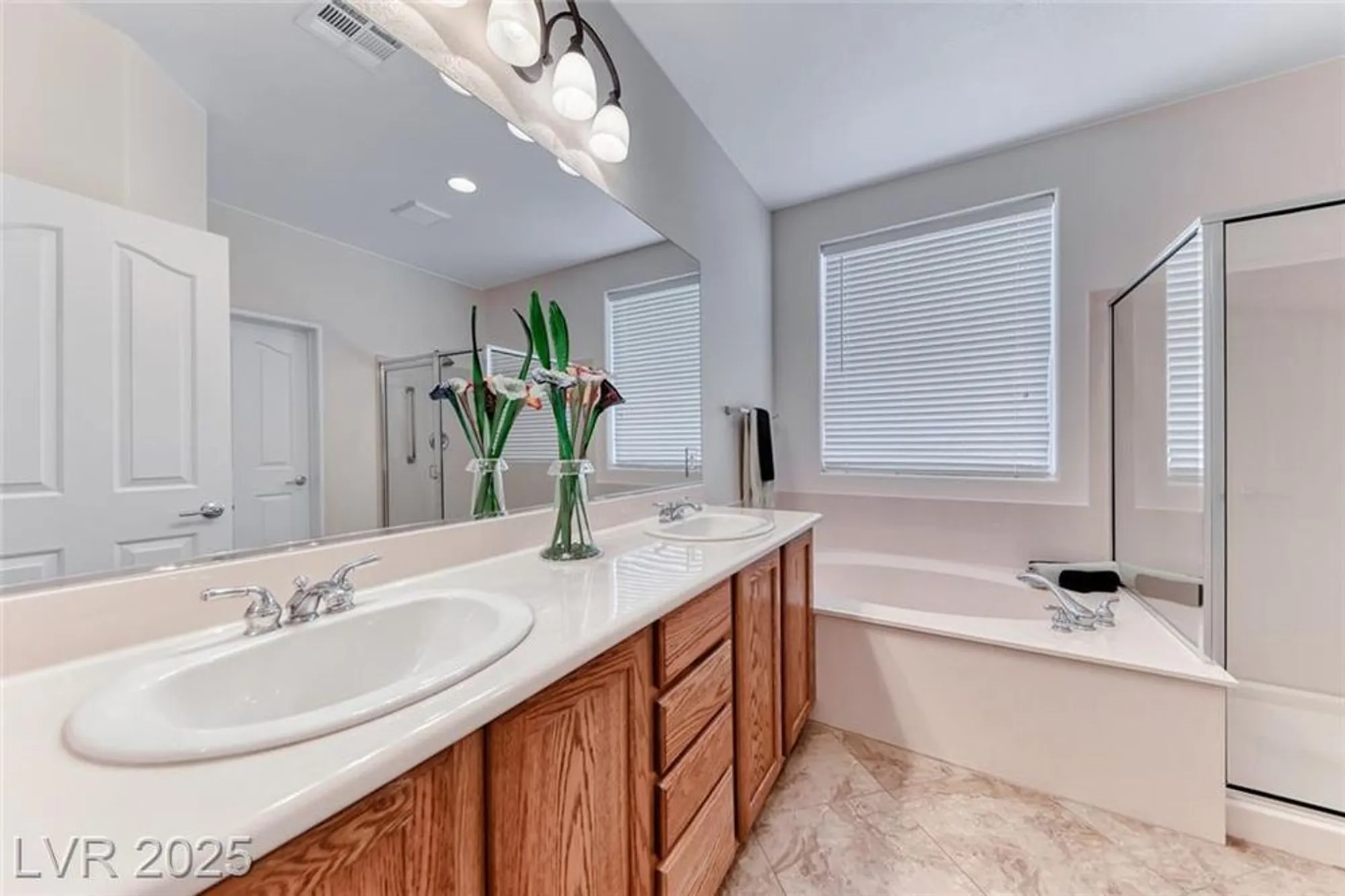 Property Slideshow image 21 of 55 | 2377 baldwinville ct, Henderson, NV, 89044