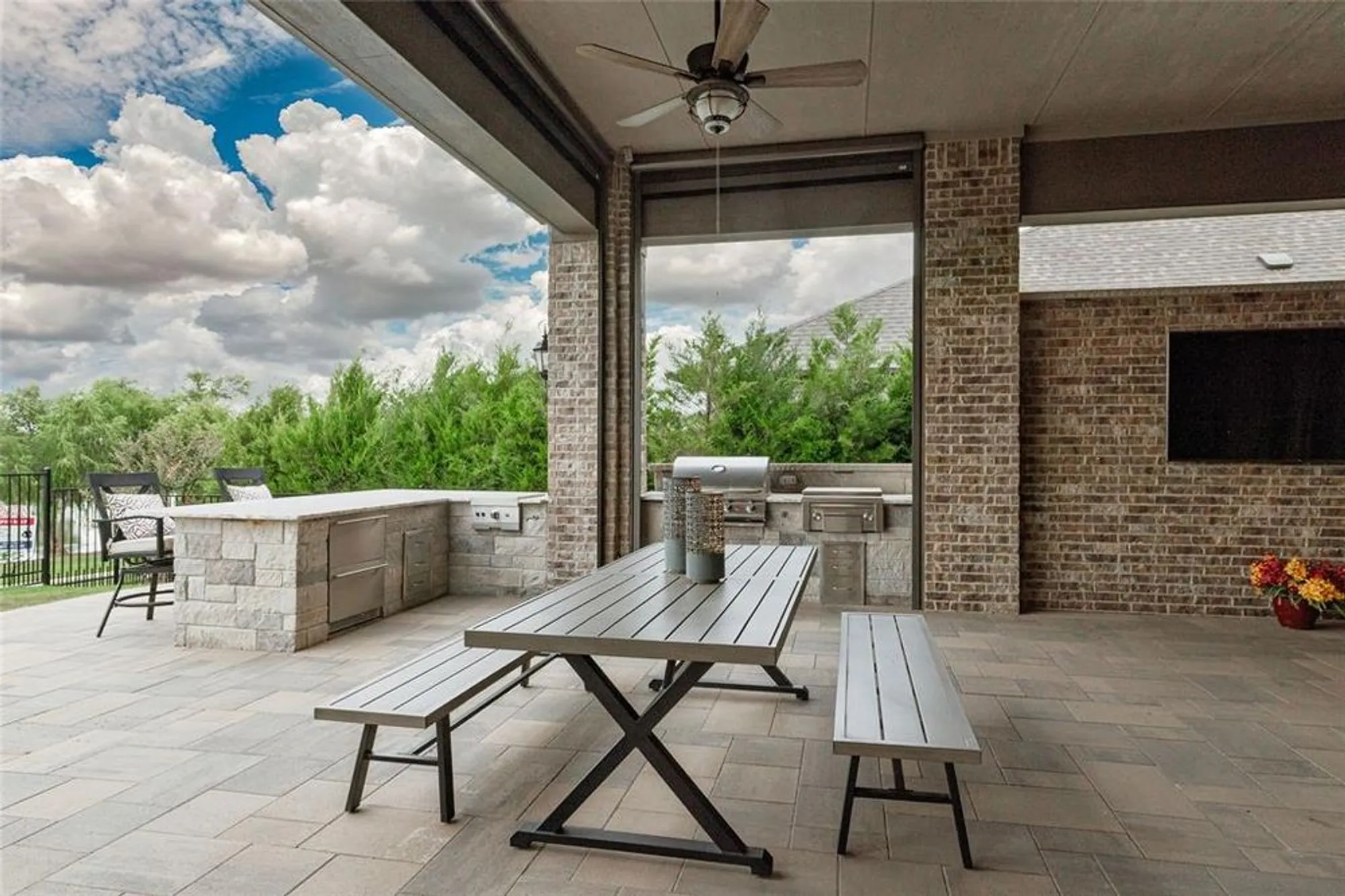 Property Slideshow image 25 of 40 | 11409 iron bark dr, Denton, TX, 76207