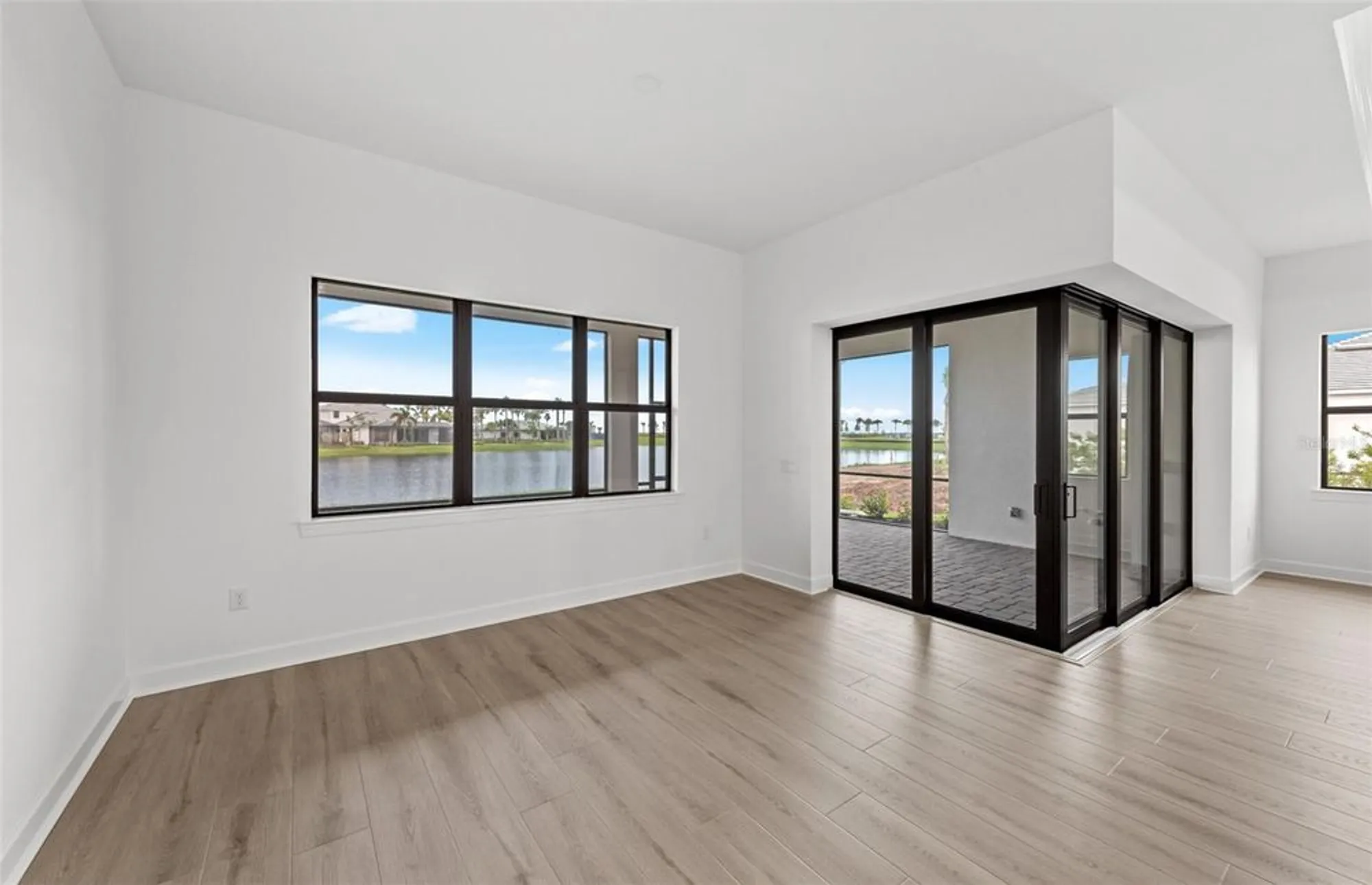 Property Slideshow image 15 of 30 | 4834 empire landing run, Lakewood Ranch, FL, 34211