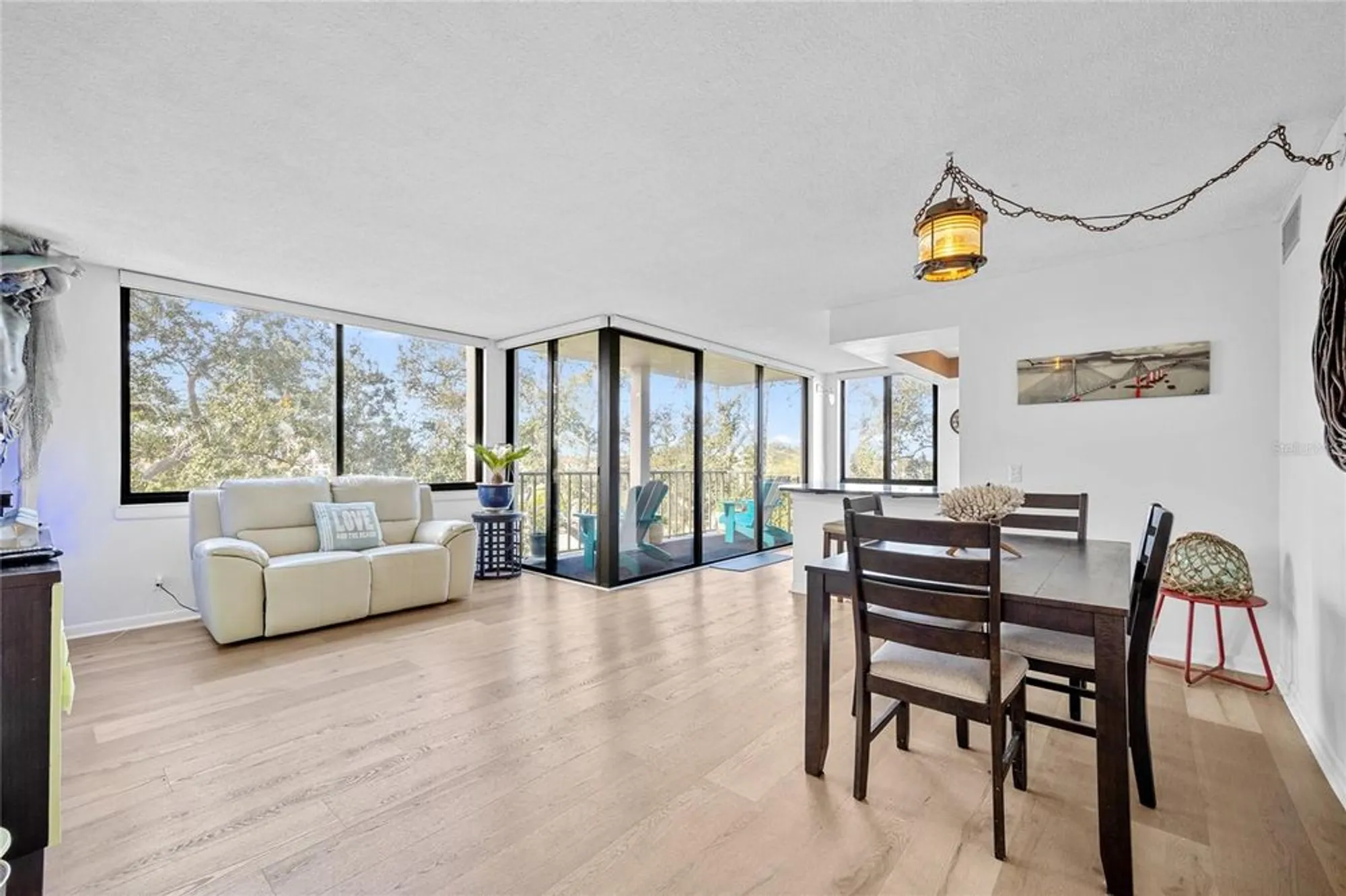 Property Slideshow image 5 of 42 | 6269 palma del mar blvd s apt 408, St Petersburg, FL, 33715