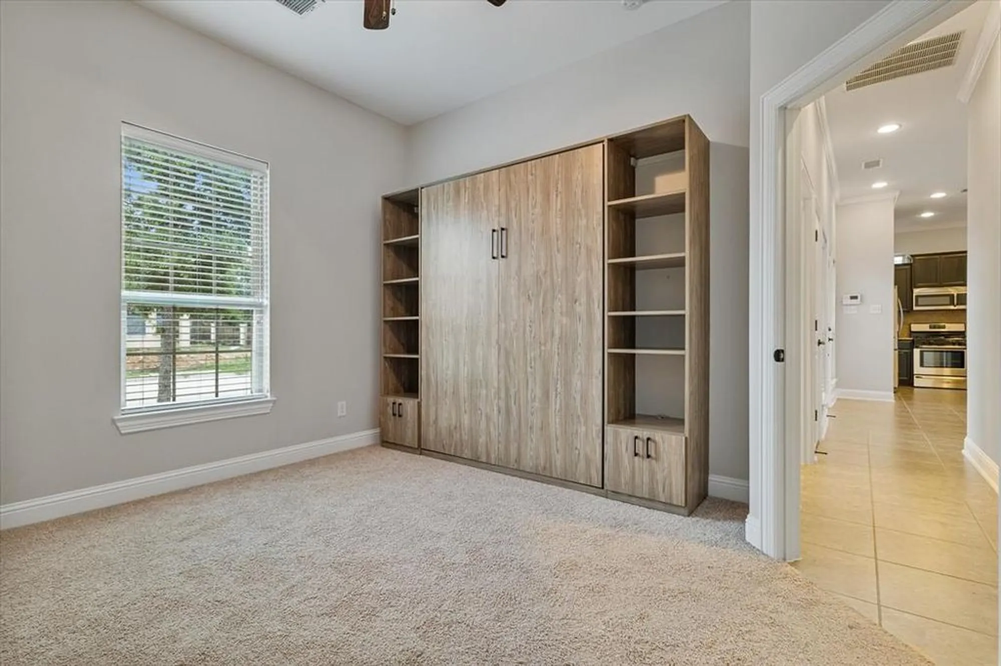 Property Slideshow image 20 of 28 | 3701 creek view dr, Mckinney, TX, 75071