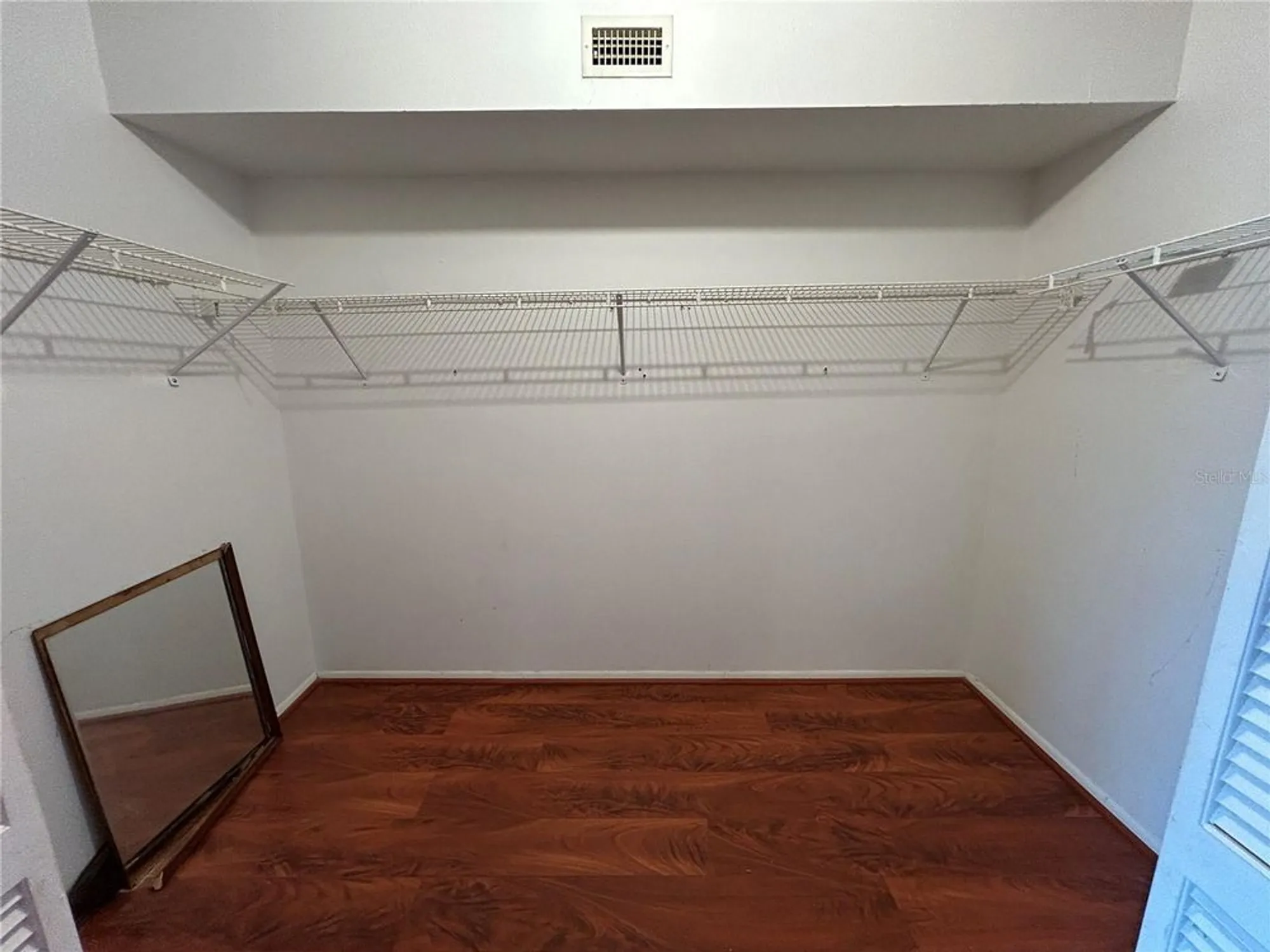 Property Slideshow image 23 of 34 | 2221 norwegian dr 57, Clearwater, FL, 33763