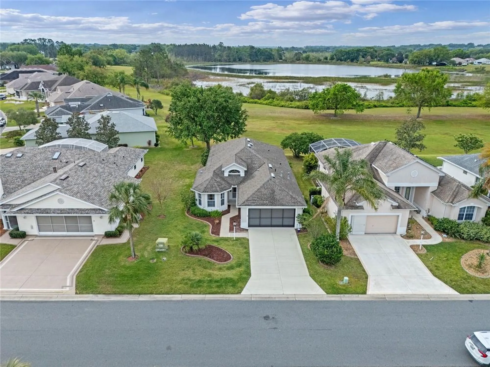 Property Slideshow image 11 of 61 | 5454 sir churchill dr, Leesburg, FL, 34748